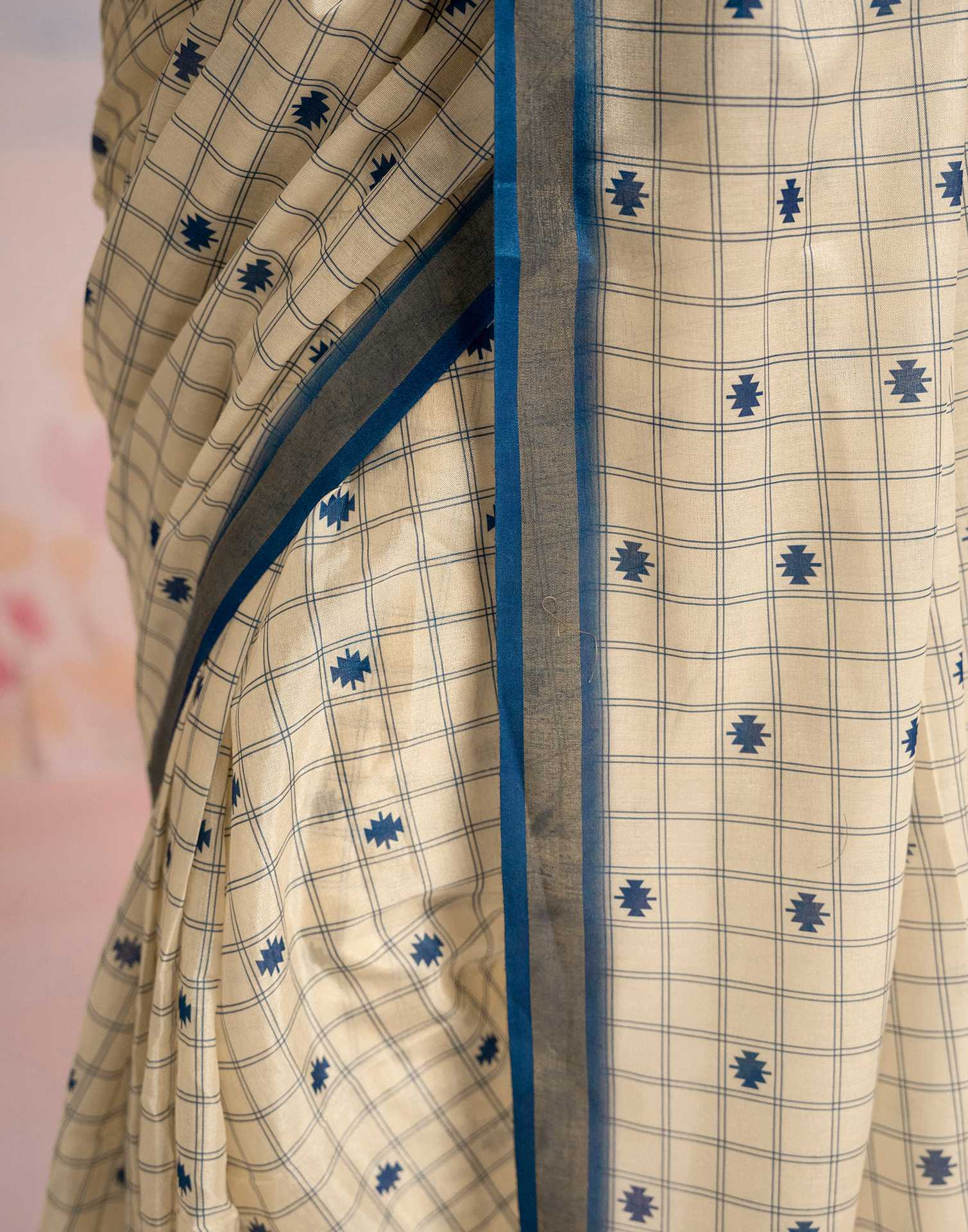 Ready To Wear Cream Silk Printed Saree - Image 13