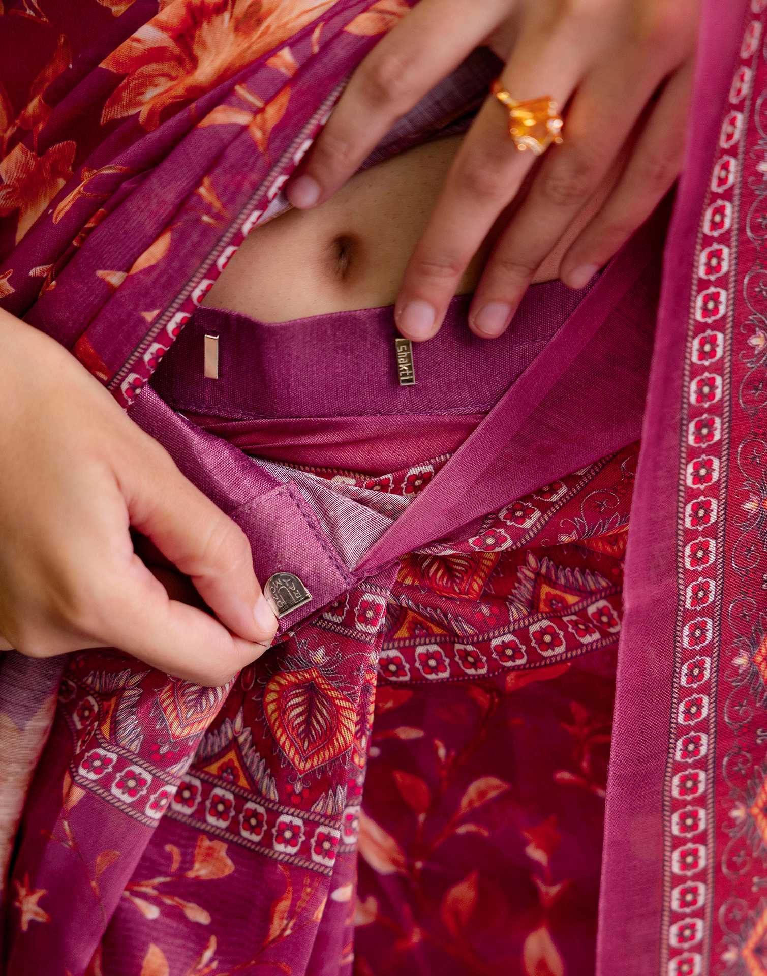 Ready To Wear Dusty Wine Linen Printed Saree - Image 2