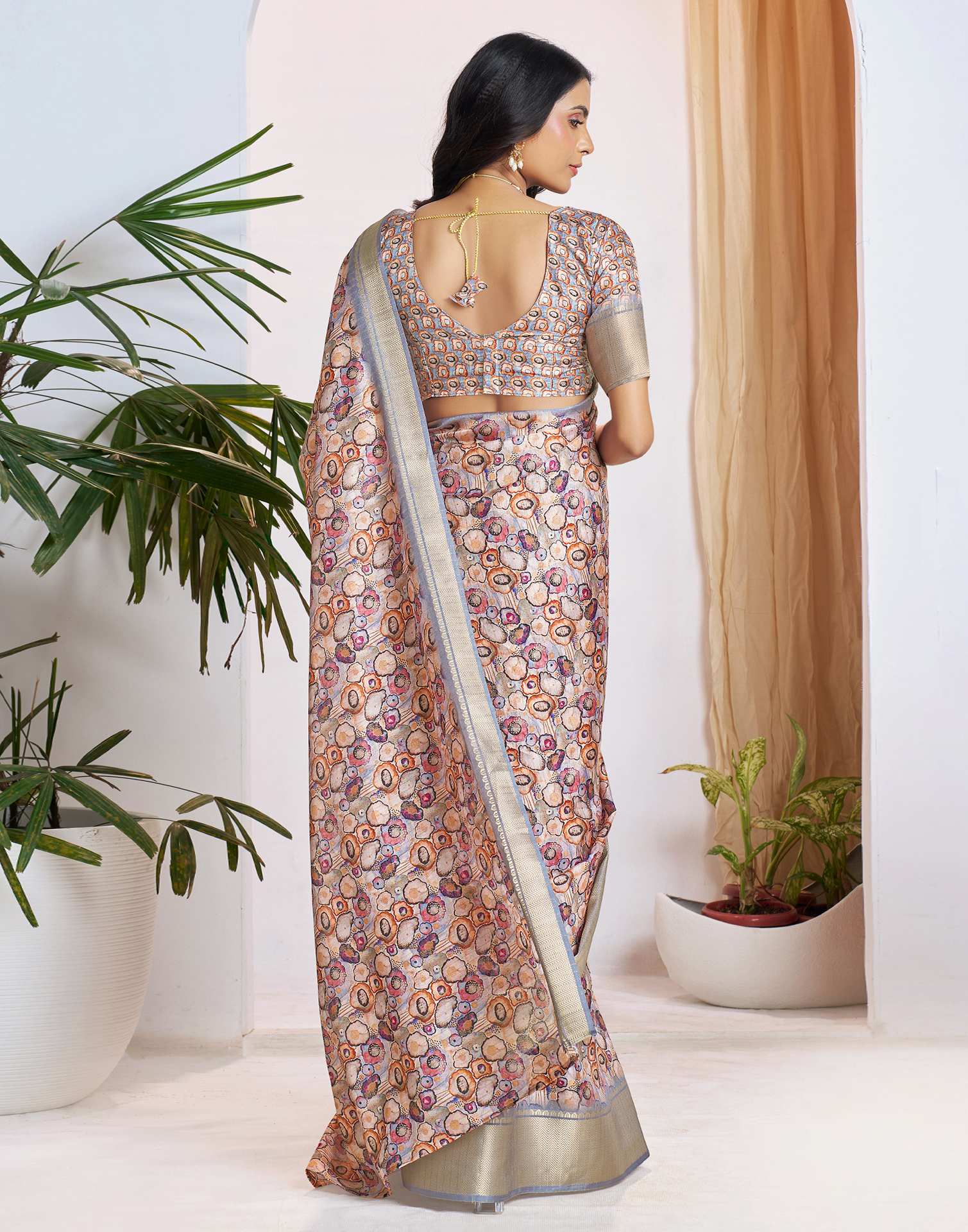 Ready To Wear Grey Dola Silk Printed Saree - Image 5