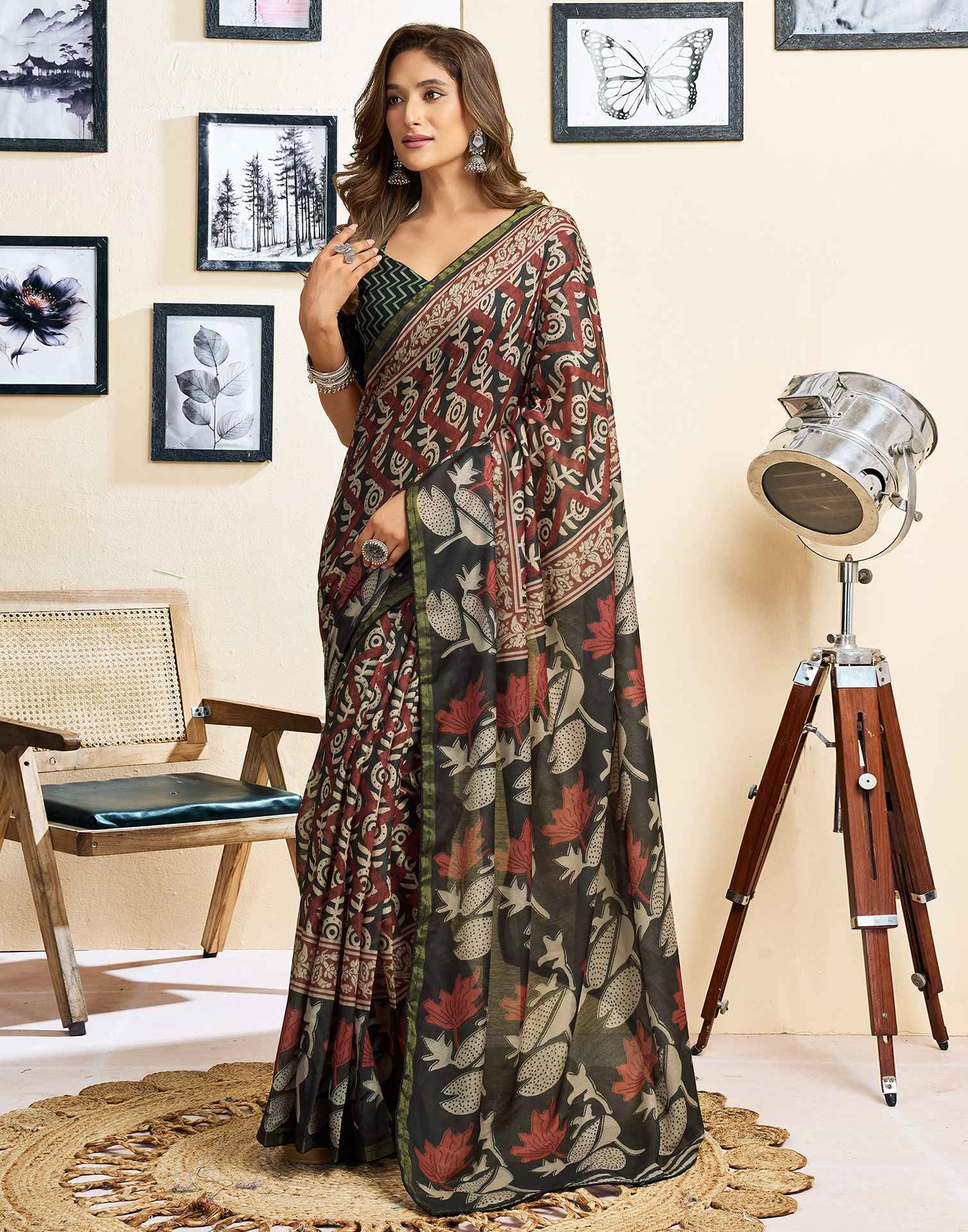 Ready To Wear Grey Linen Printed Saree - Image 5
