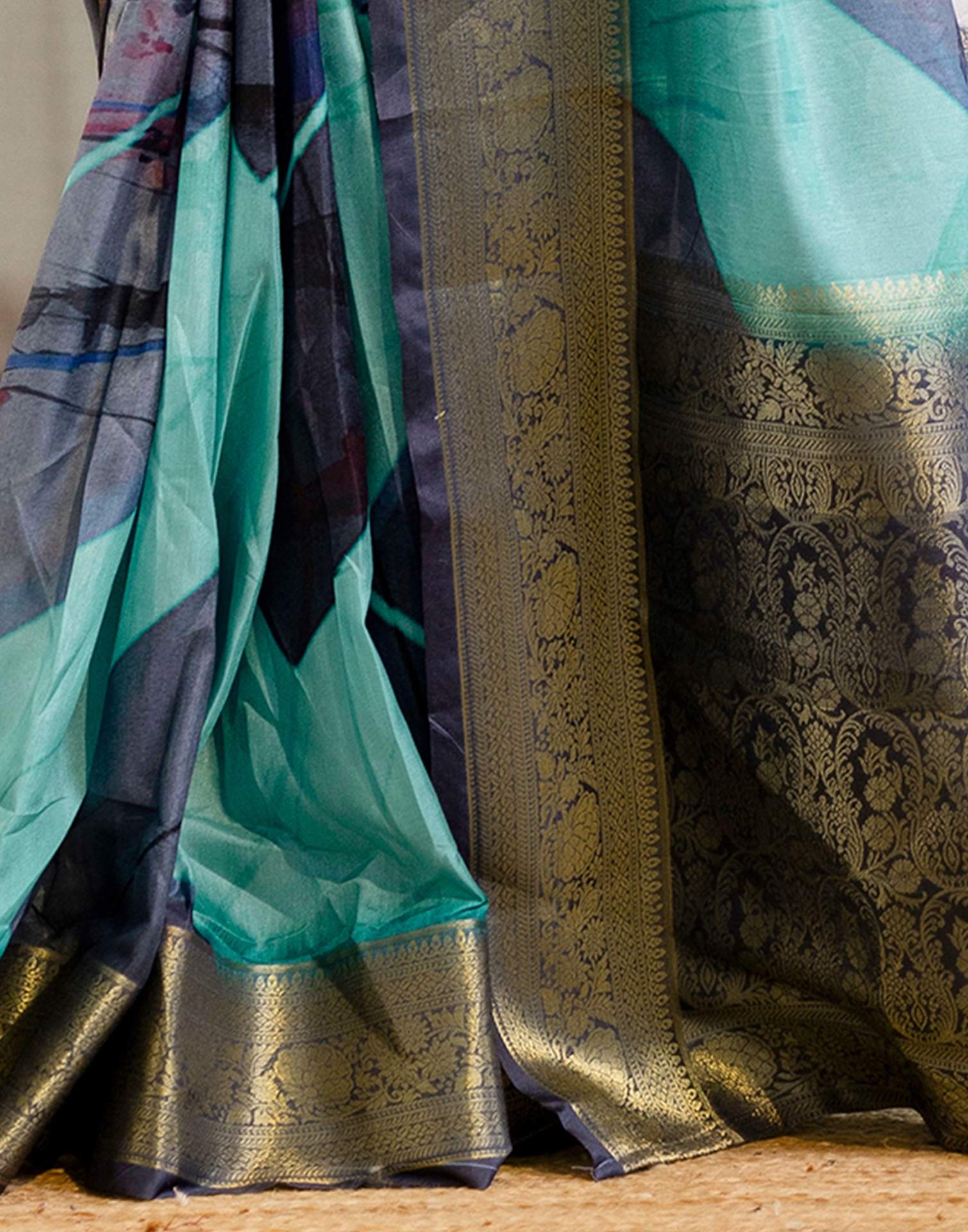 Ready To Wear Grey Silk Printed Saree - Image 11