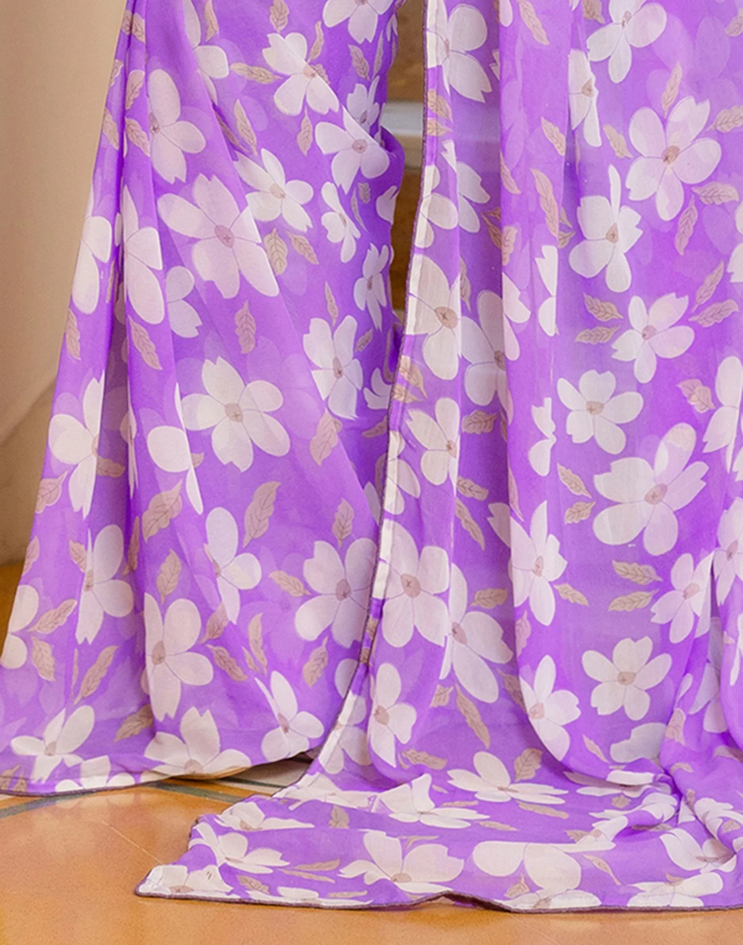 Ready To Wear Lavender Georgette Floral Printed Saree - Image 10