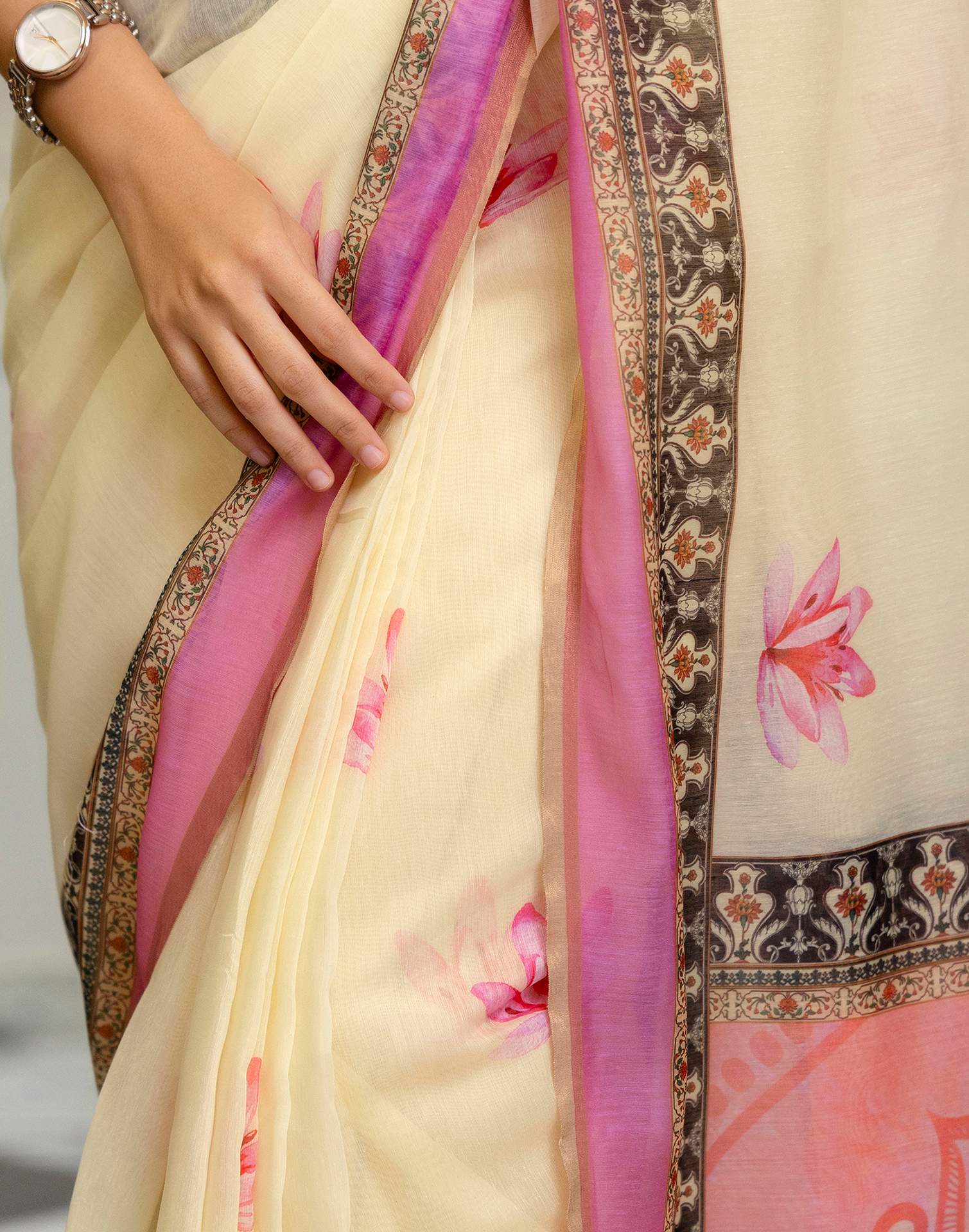 Ready To Wear Light Cream Linen Printed Saree - Image 10