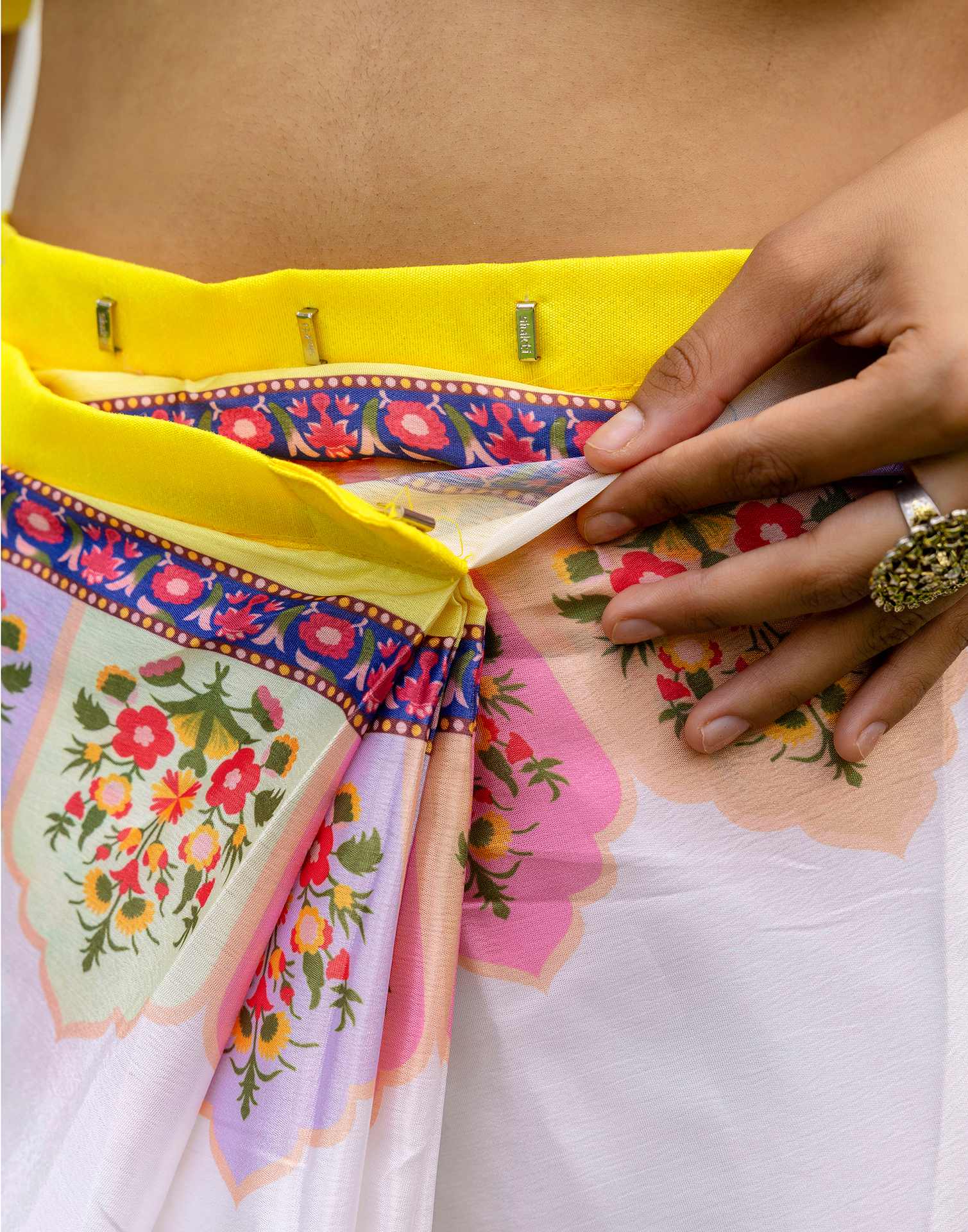 Ready To Wear Light Yellow Silk Printed Saree - Image 2