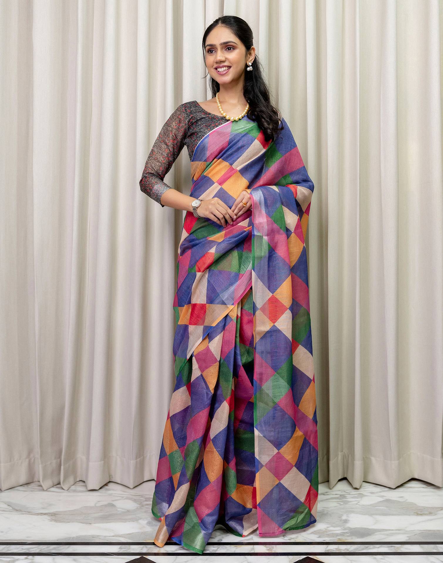 Ready To Wear Multicoloured Cotton Printed Saree - Image 5