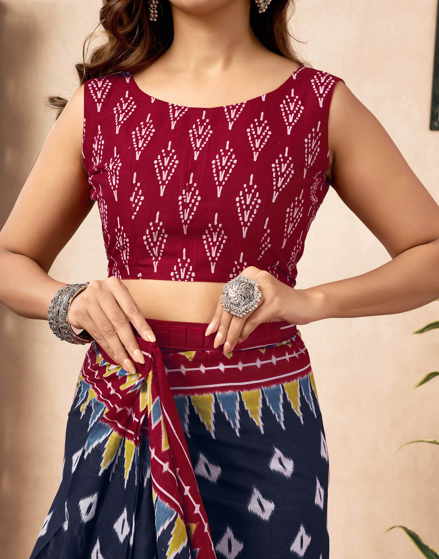 Ready To Wear Navy Blue Cotton Printed Saree - Image 2