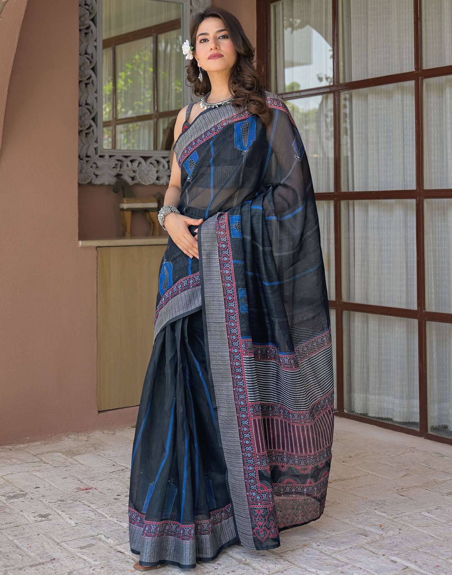 Ready To Wear Navy Blue Linen Printed Embroidery Border Saree - Image 5