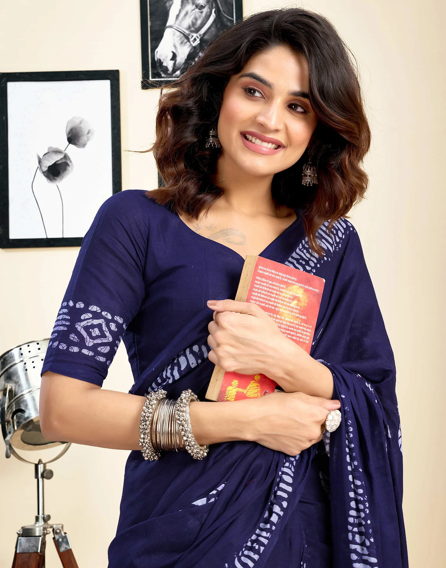 Ready To Wear Navy Blue Pure Cotton Printed Saree With Pocket - Image 5