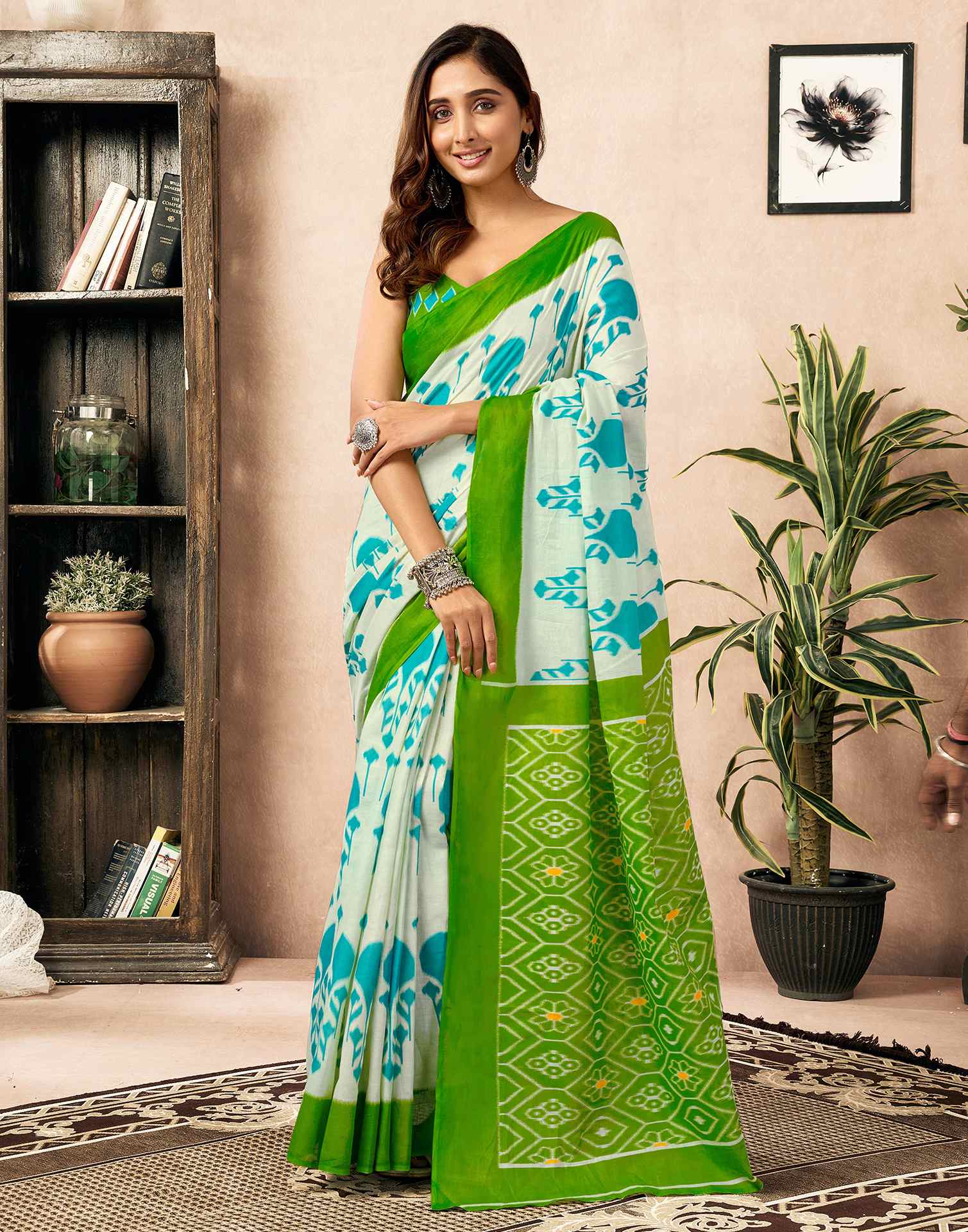 Ready To Wear Off White Cotton Printed Saree With Pocket - Image 4