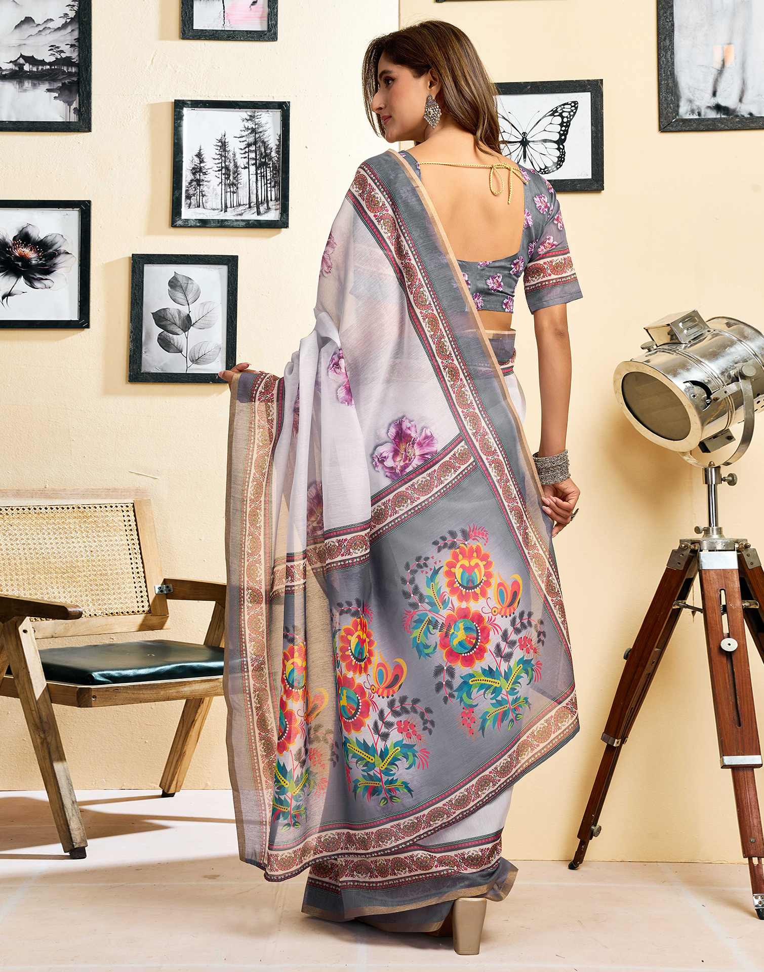 Ready To Wear Off White Linen Floral Printed Saree - Image 7