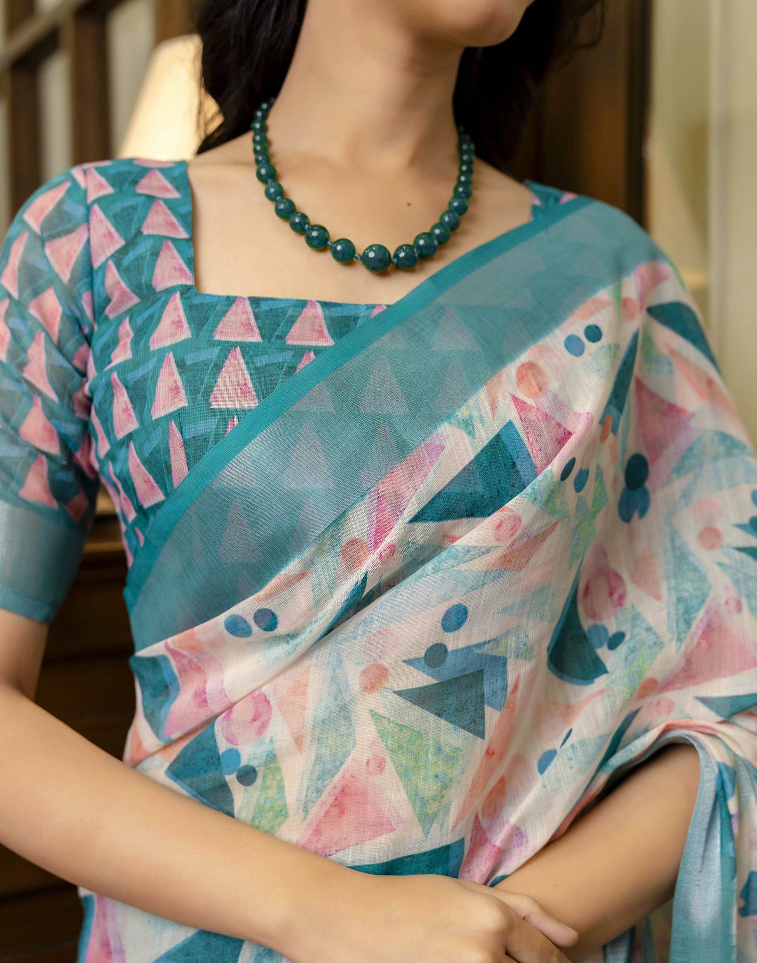 Ready To Wear Off White Linen Printed Saree - Image 9