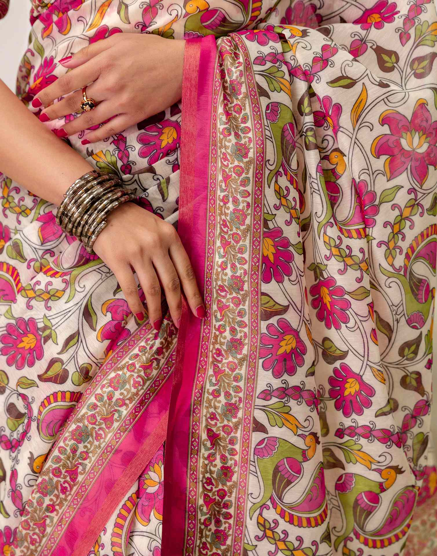 Ready To Wear Off White Linen Printed Saree - Image 11