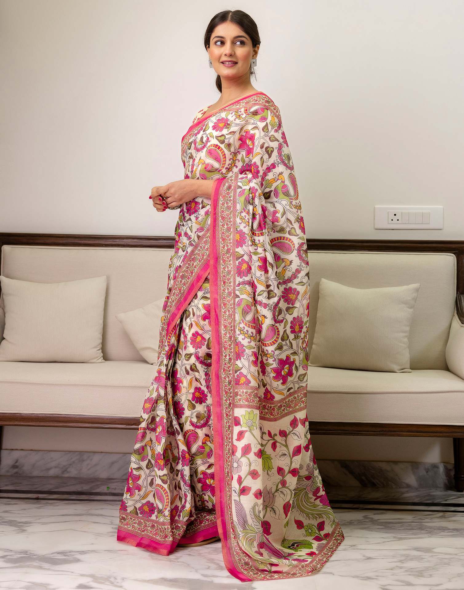 Ready To Wear Off White Linen Printed Saree - Image 4