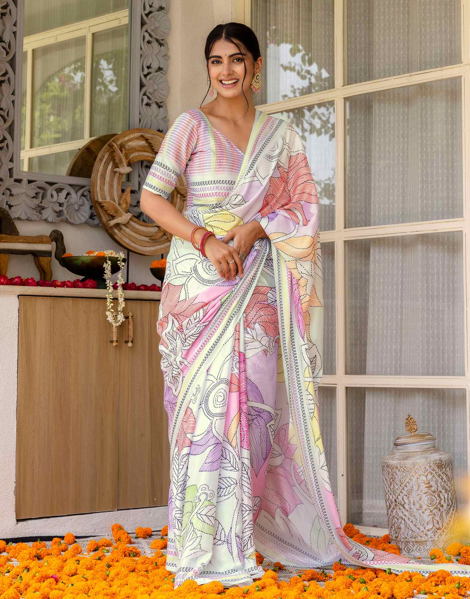 Ready To Wear Off White Silk Printed Saree - Image 7