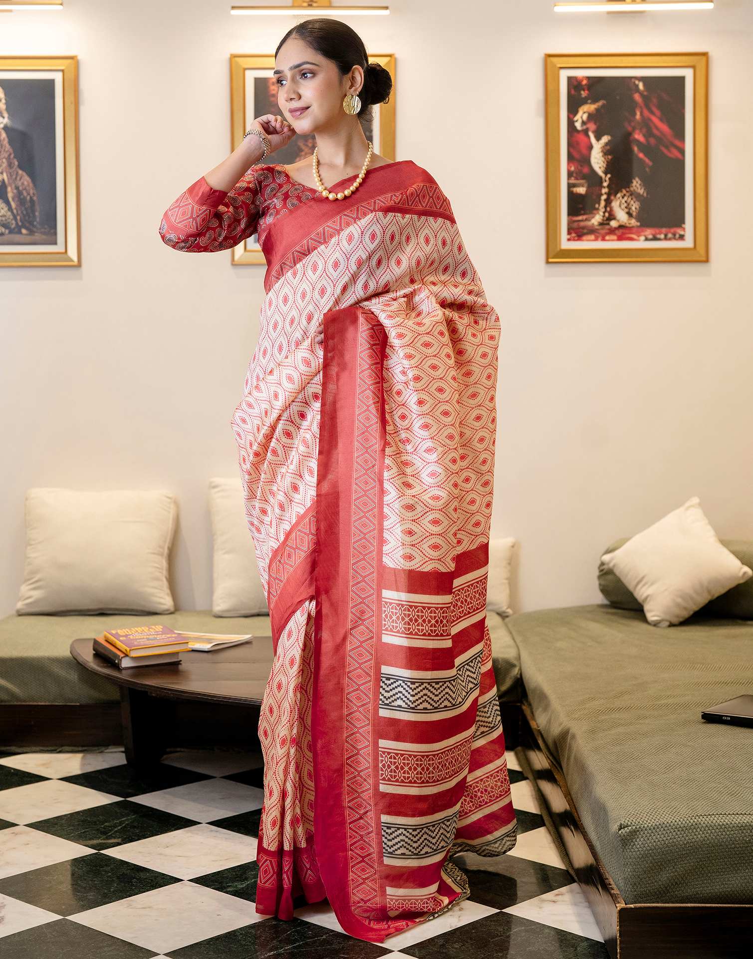 Ready To Wear Off White Silk Printed Saree - Image 4
