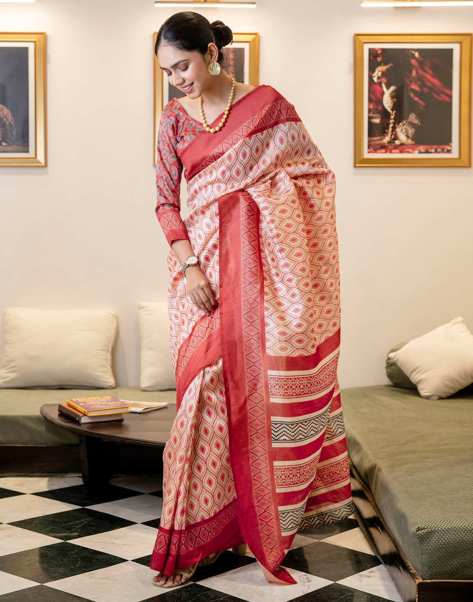 Ready To Wear Off White Silk Printed Saree - Image 5