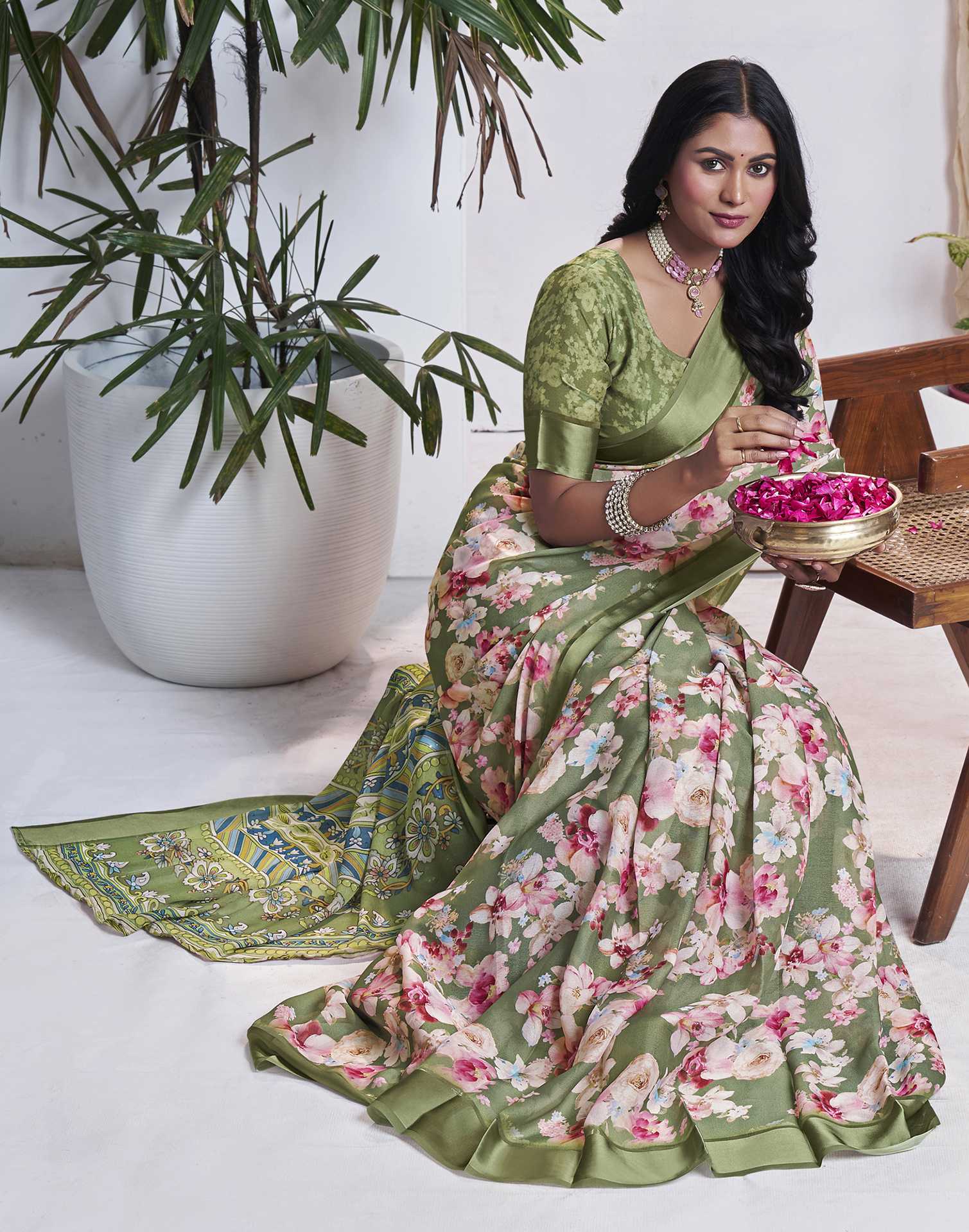 Ready To Wear Olive Green Georgette Floral Printed Saree - Image 5