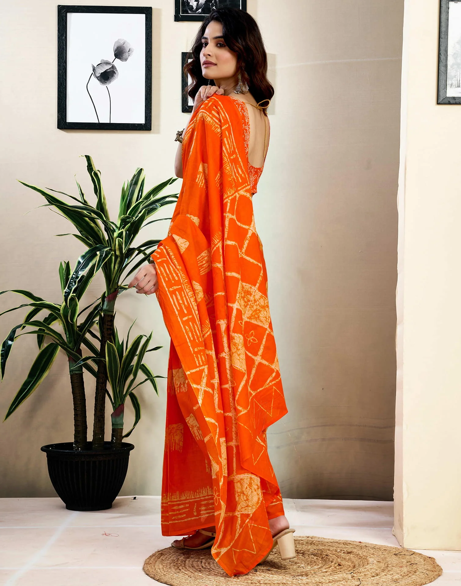 Ready To Wear Orange Pure Cotton Printed Saree With Pocket - Image 7