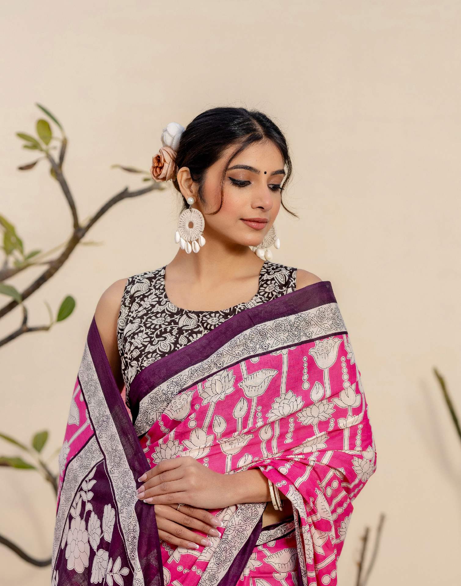 Ready To Wear Pink Cotton Printed Saree - Image 5