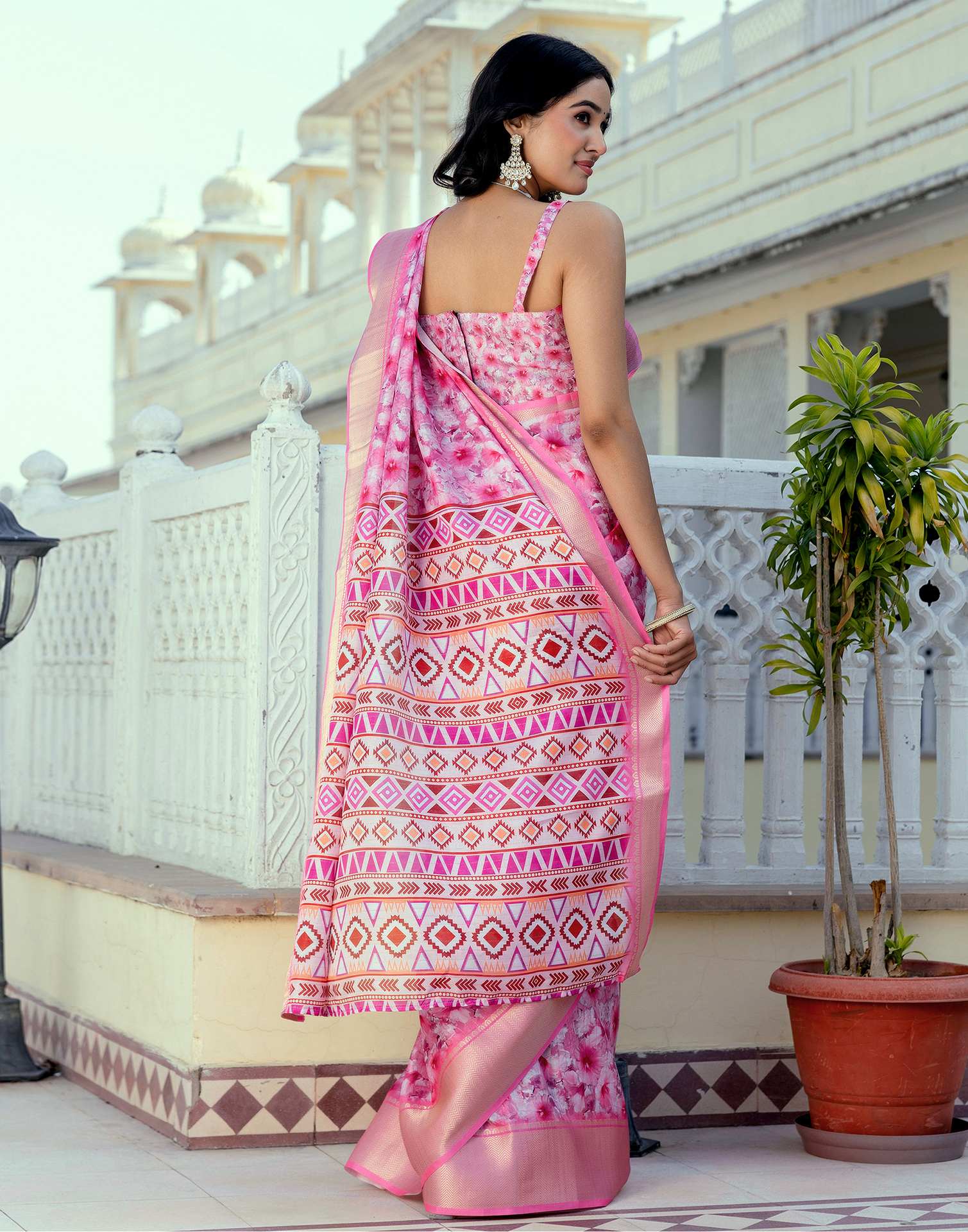 Ready To Wear Pink Dola Silk Woven Border Printed Saree - Image 9
