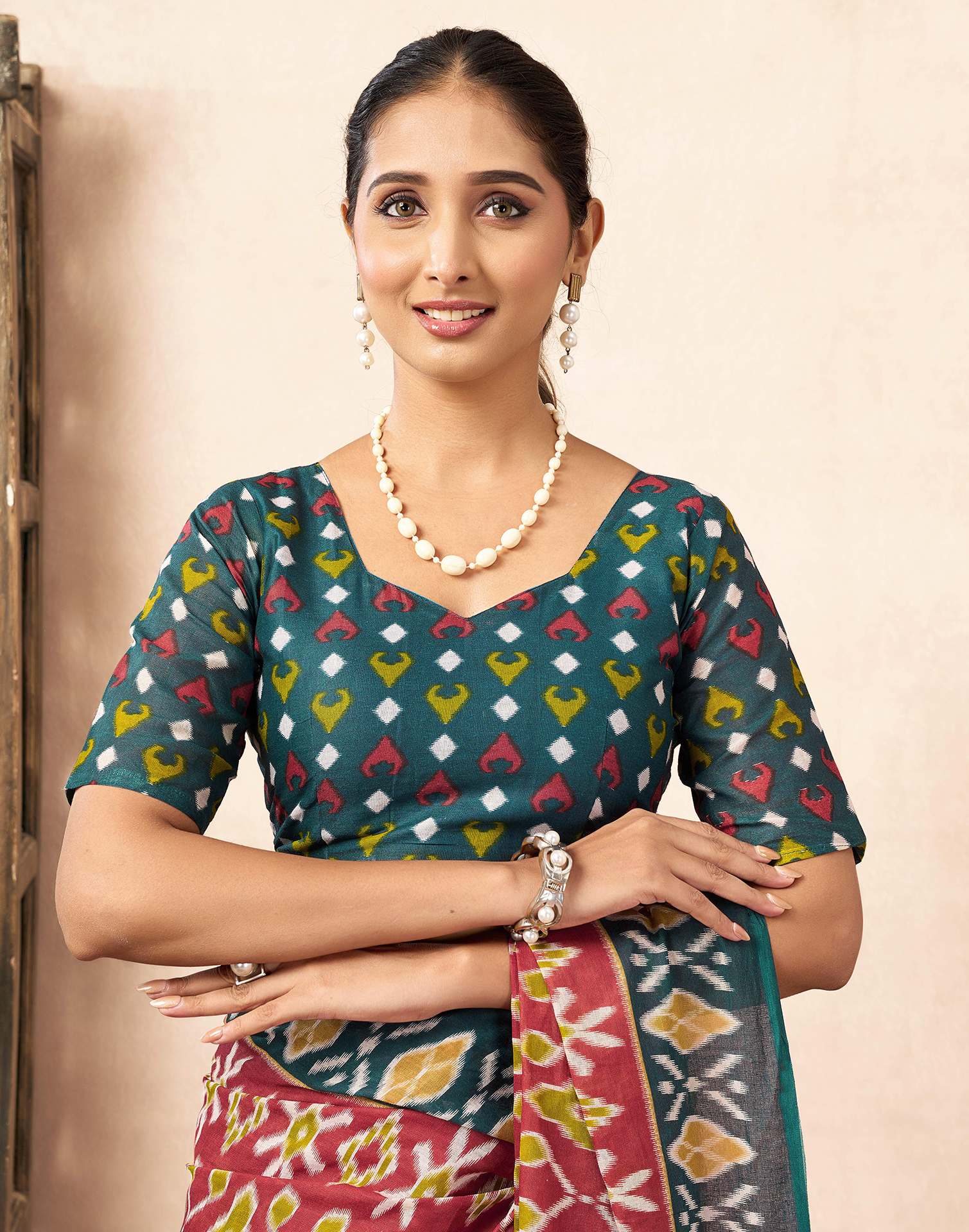 Ready To Wear Red Cotton Ikkat Printed Saree - Image 9