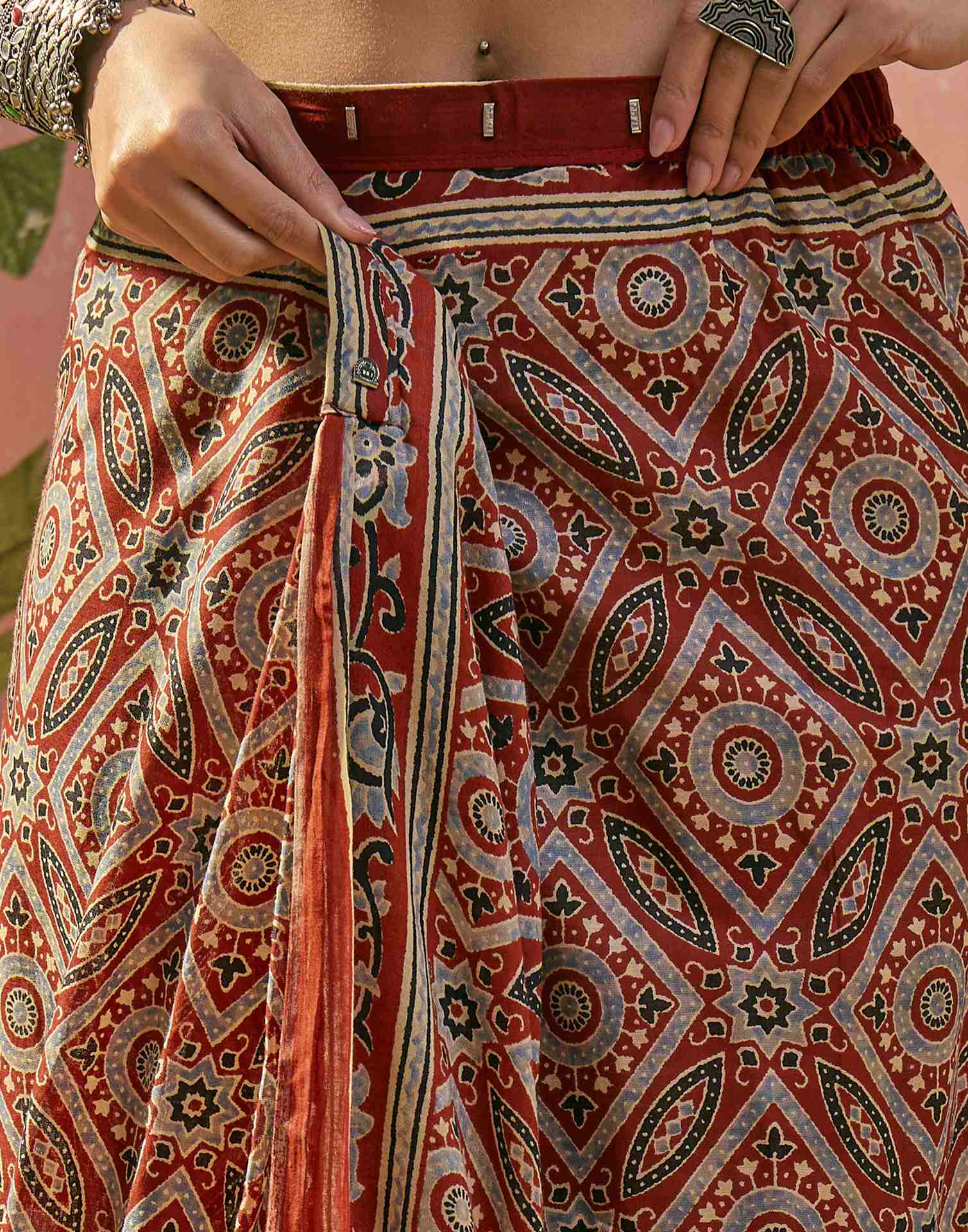 Ready To Wear Rust Cotton Printed Saree - Image 2