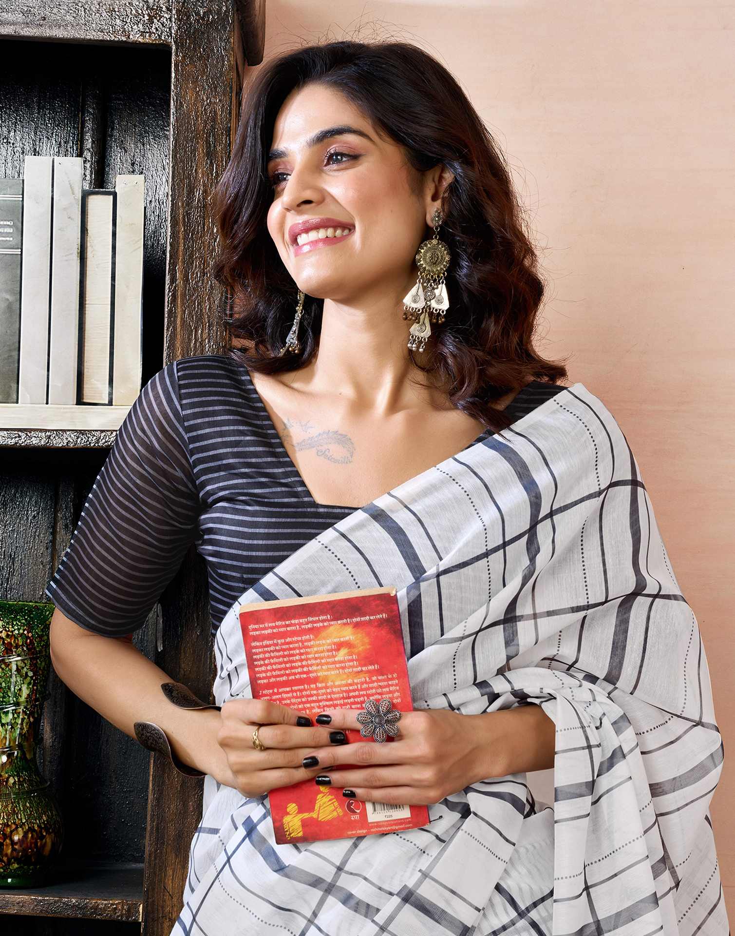 Ready to Wear White Chanderi Printed Saree - Image 4
