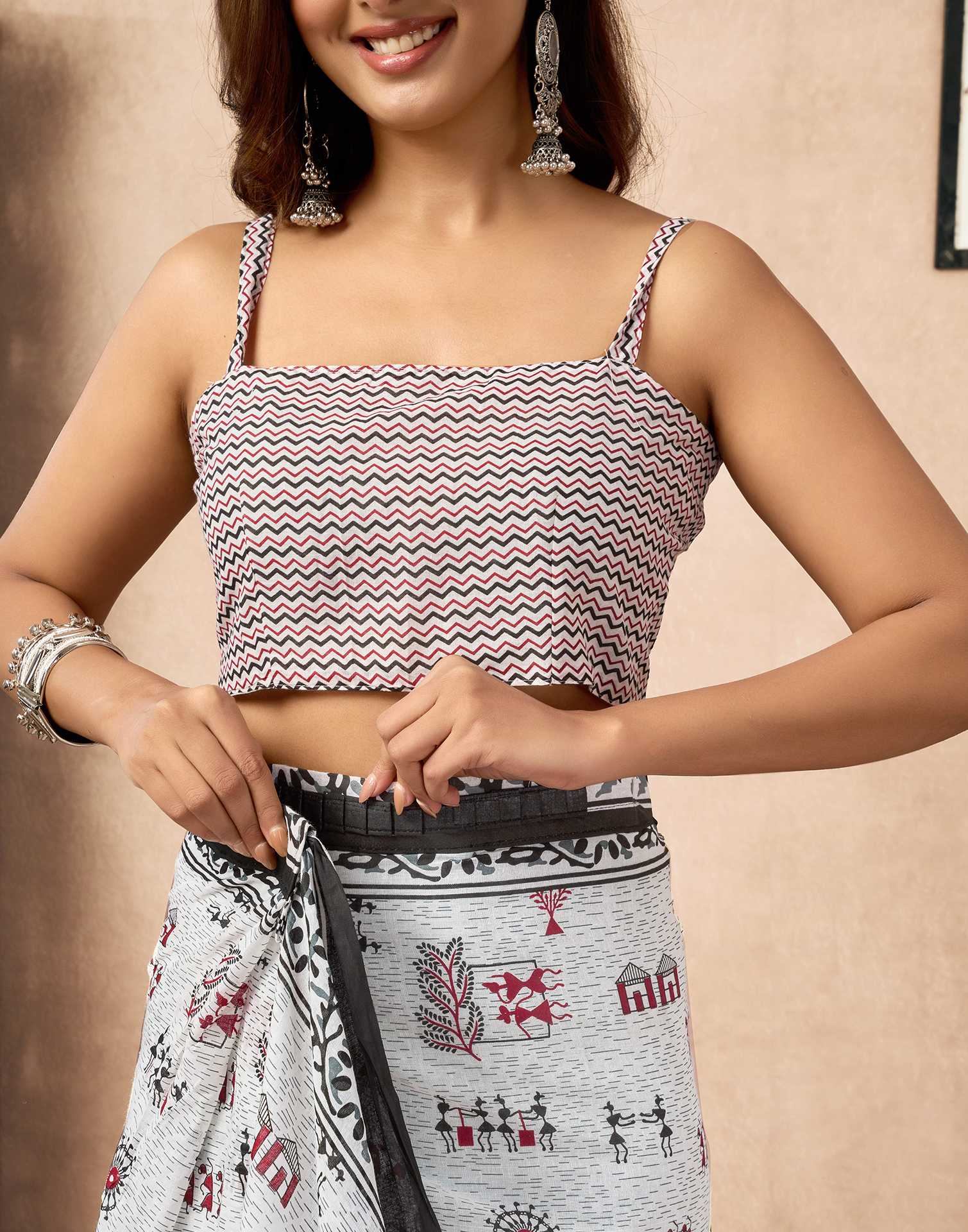 Ready To Wear White Cotton Printed Saree - Image 2