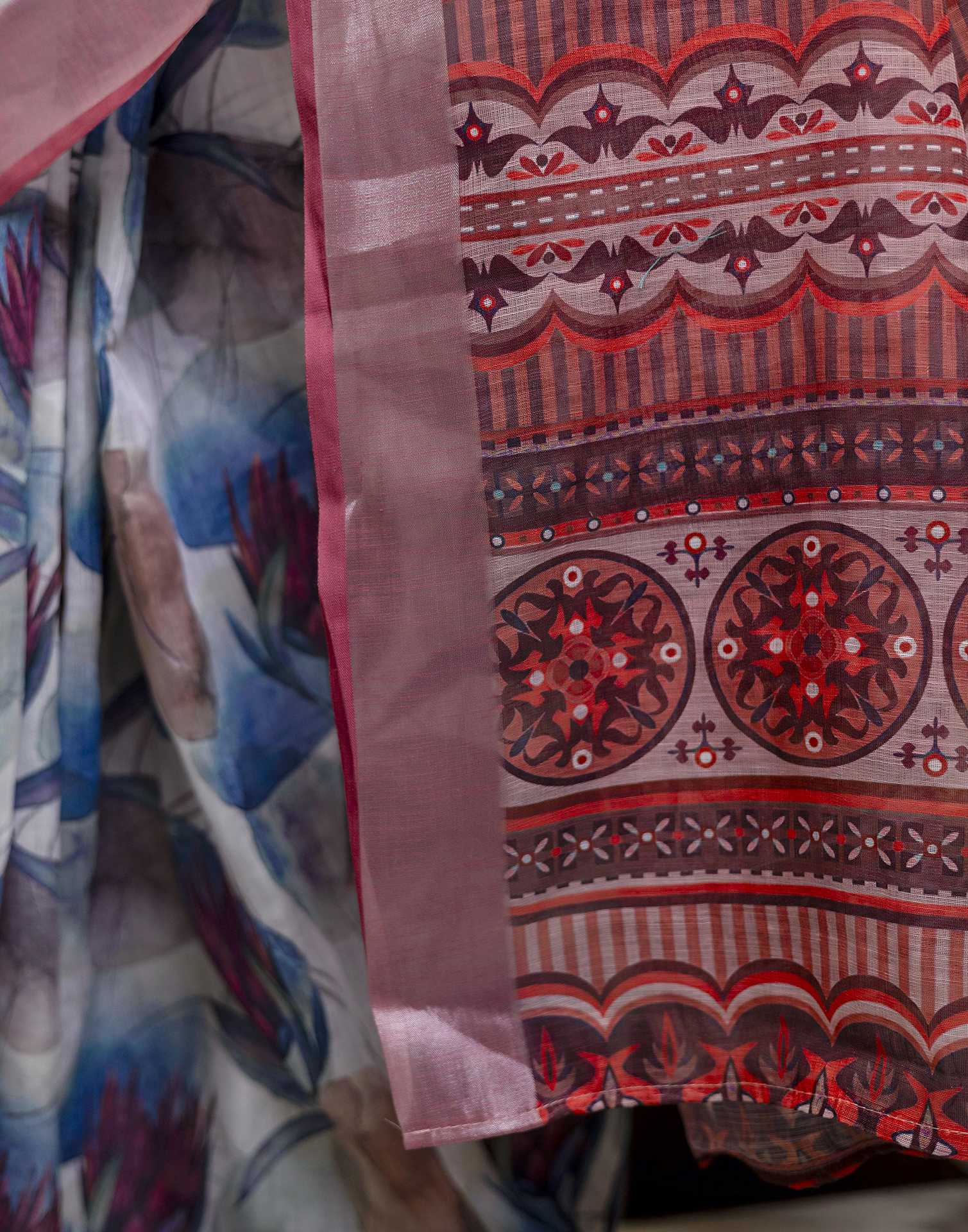 Ready To Wear White Linen Floral Printed Saree - Image 10