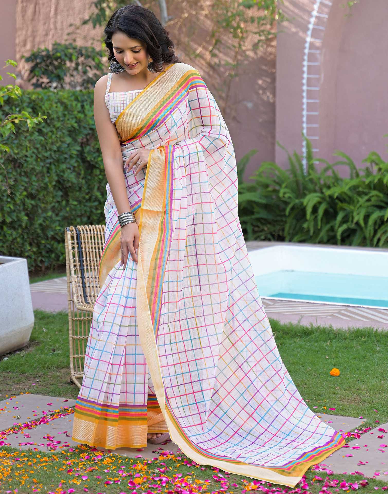 Ready To Wear White Linen Printed Embroidery Border Saree - Image 8