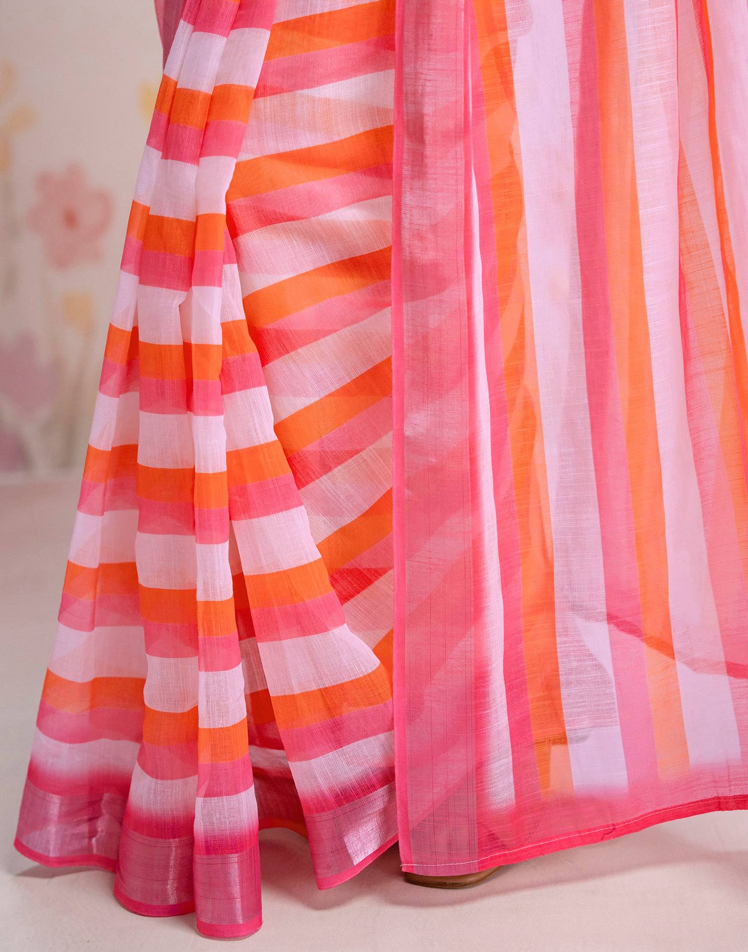 Ready To Wear White Linen Printed Saree - Image 11