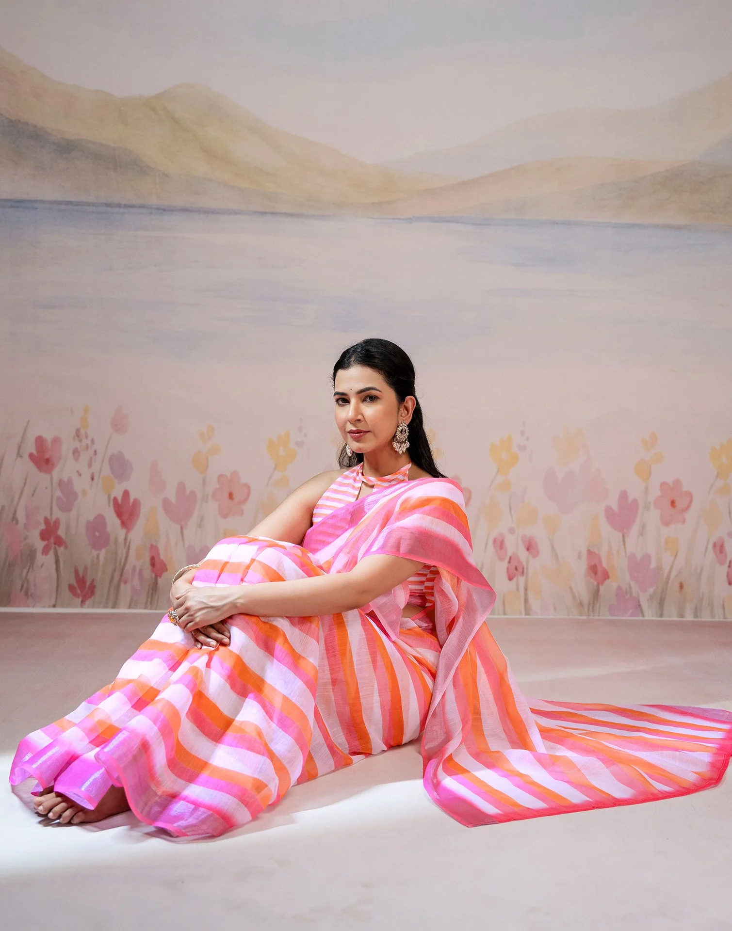 Ready To Wear White Linen Printed Saree - Image 9