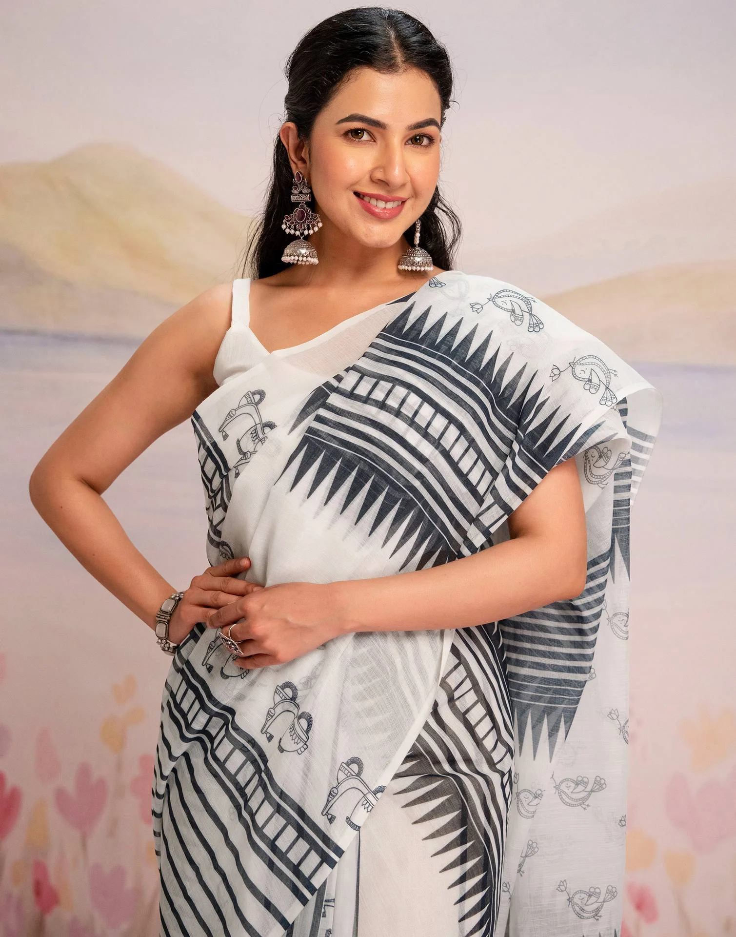 Ready To Wear White Linen Printed Saree - Image 11