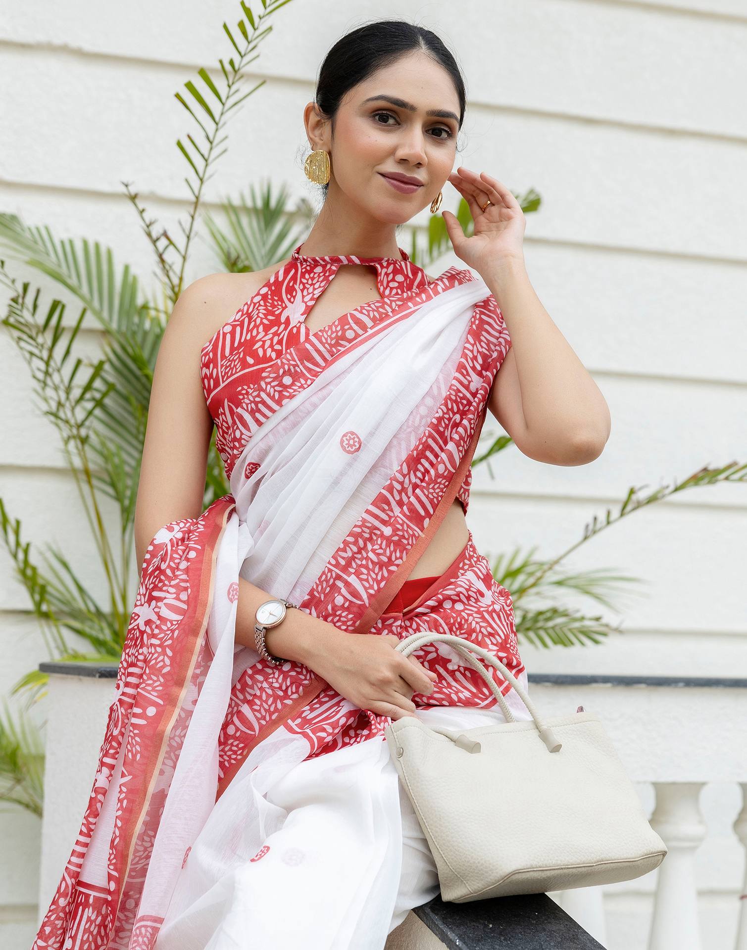 Ready To Wear White Linen Printed Saree - Image 5