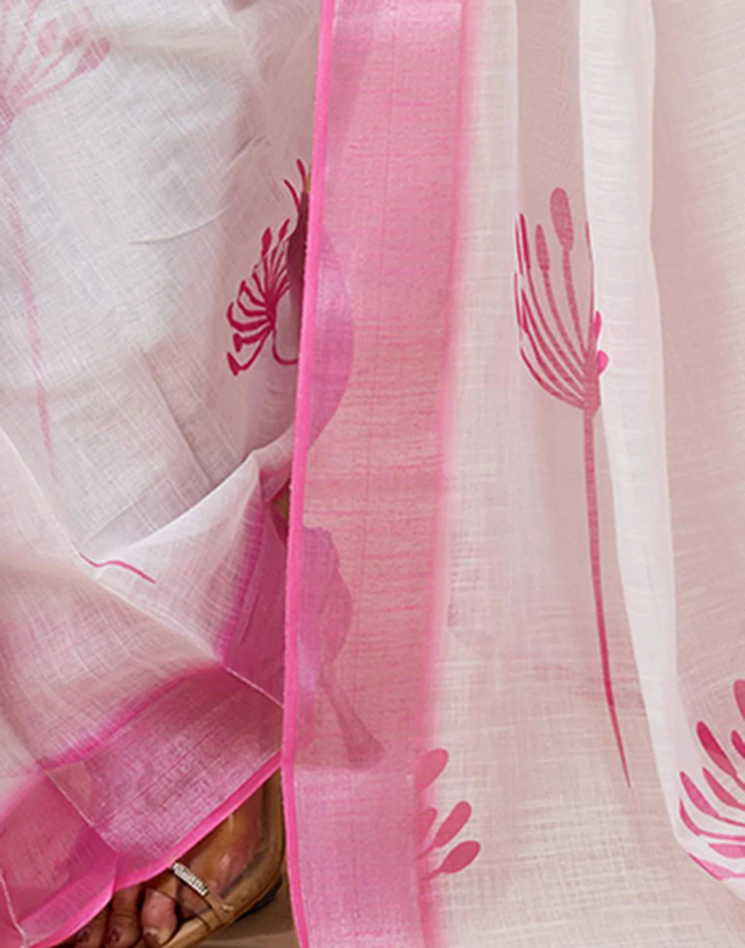 Ready to Wear White Linen Zari Printed Saree - Image 11
