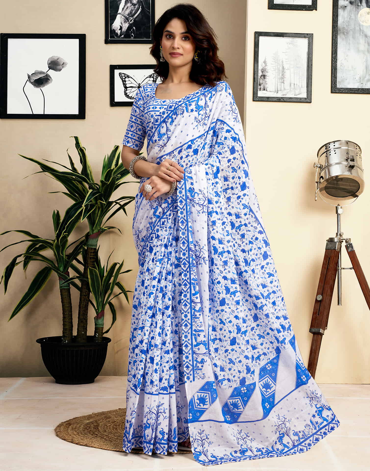 Ready To Wear White Pure Cotton Floral Printed Saree With Pocket - Image 4