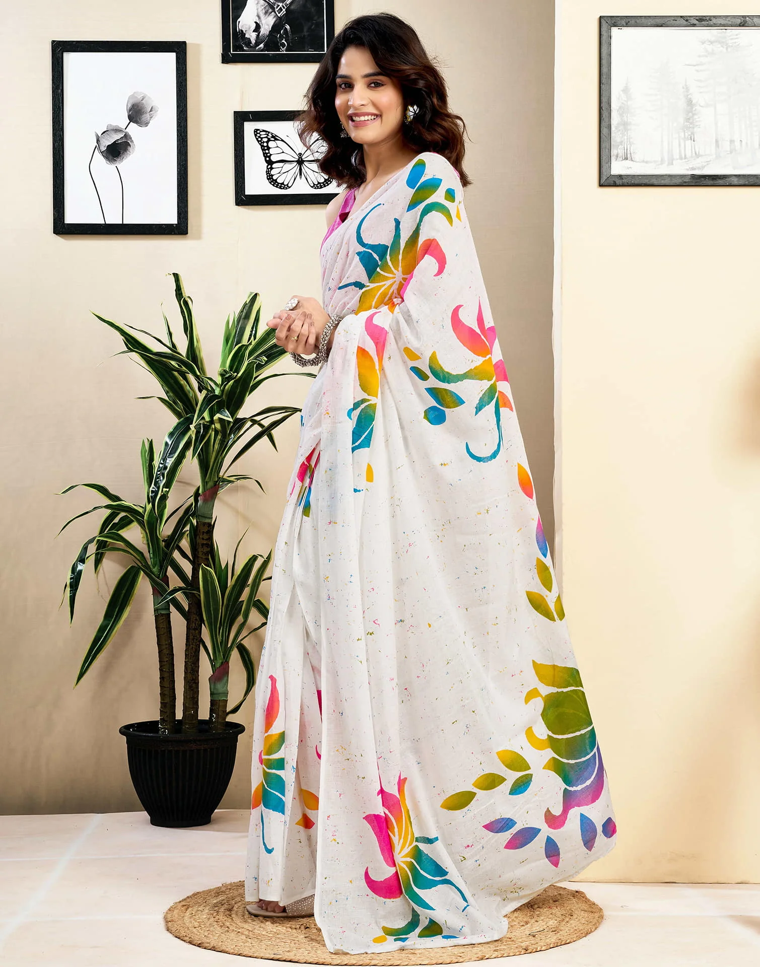 Ready To Wear White Pure Cotton Floral Printed Saree With Pocket - Image 12