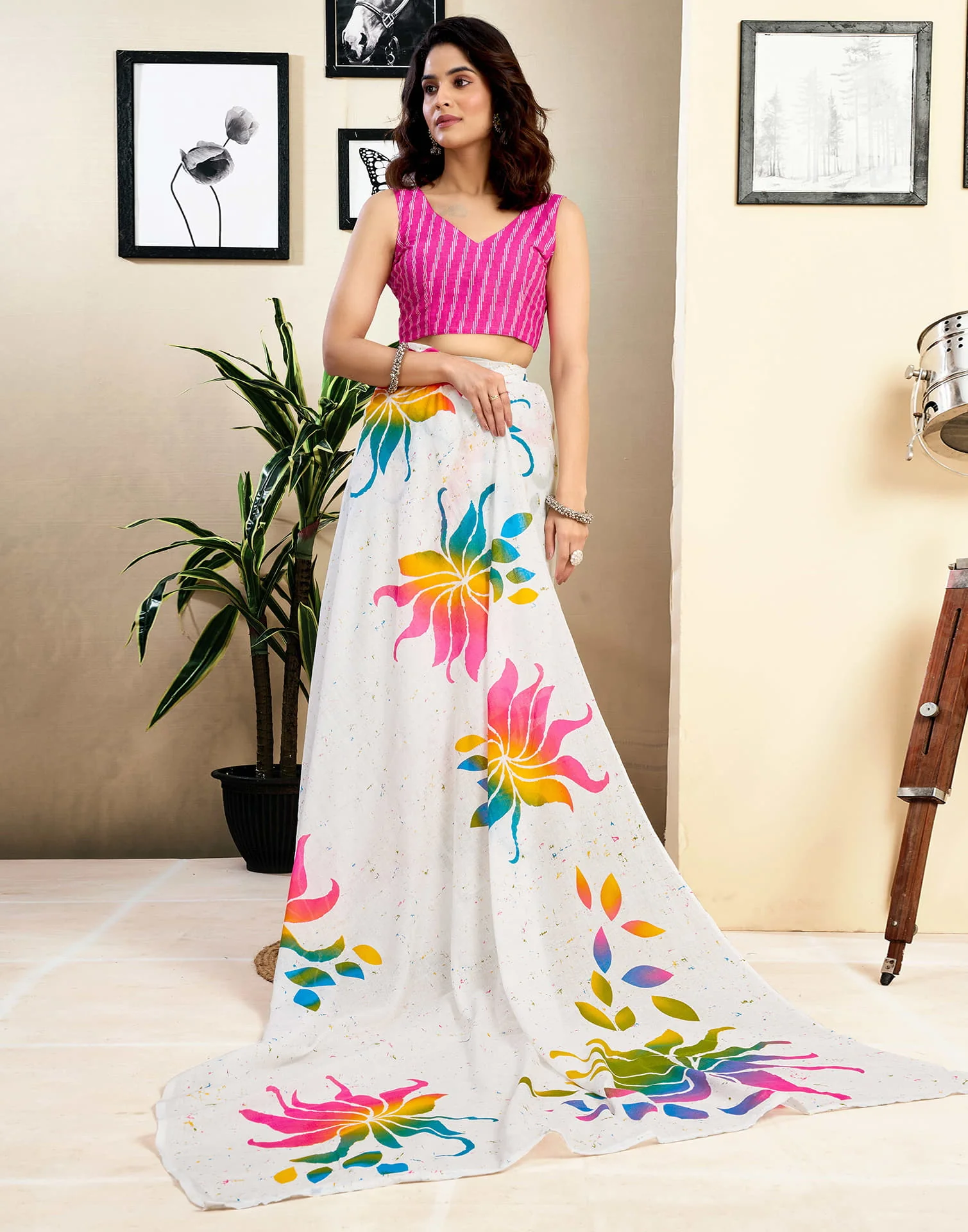 Ready To Wear White Pure Cotton Floral Printed Saree With Pocket - Image 5