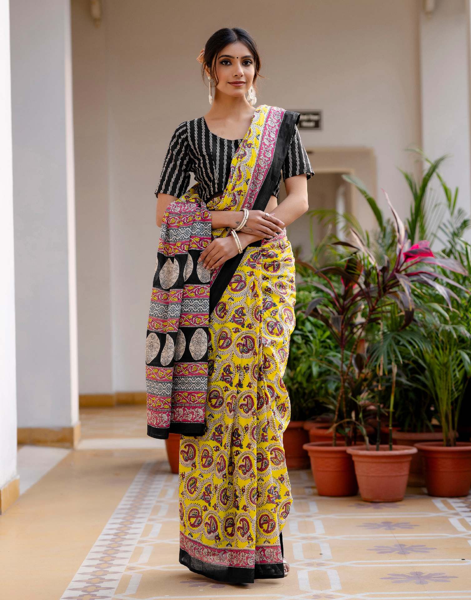 Ready To Wear Yellow Cotton Printed Saree - Image 10