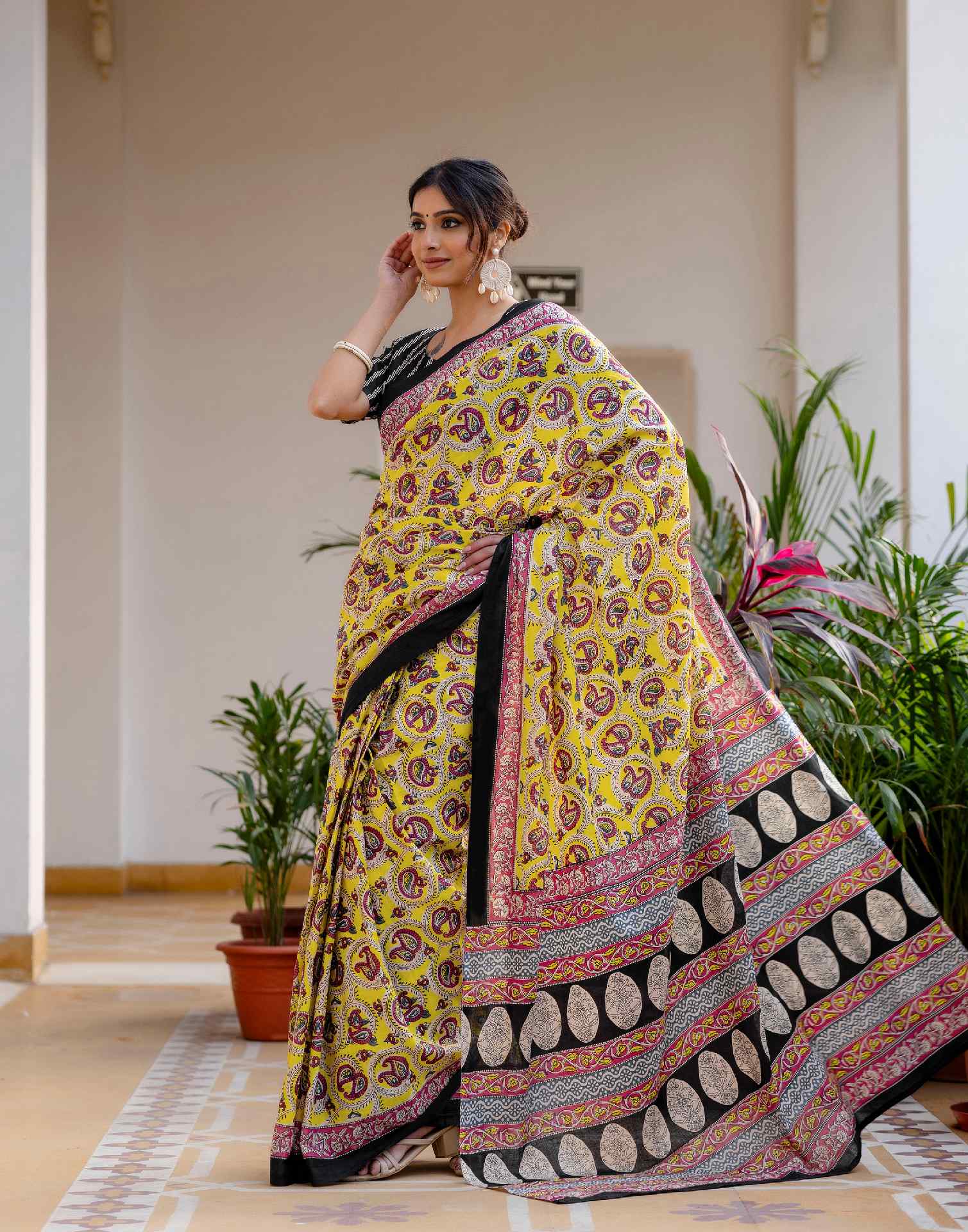 Ready To Wear Yellow Cotton Printed Saree - Image 7