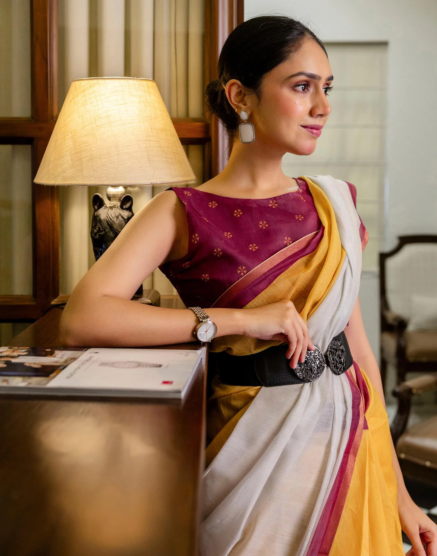 Ready To Wear Yellow Linen Zari Border Saree - Image 4