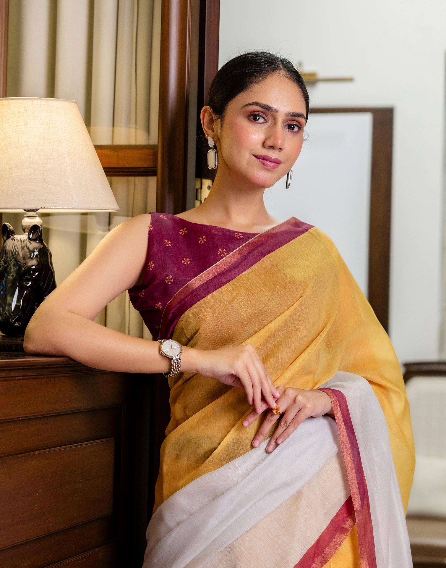 Ready To Wear Yellow Linen Zari Border Saree - Image 5