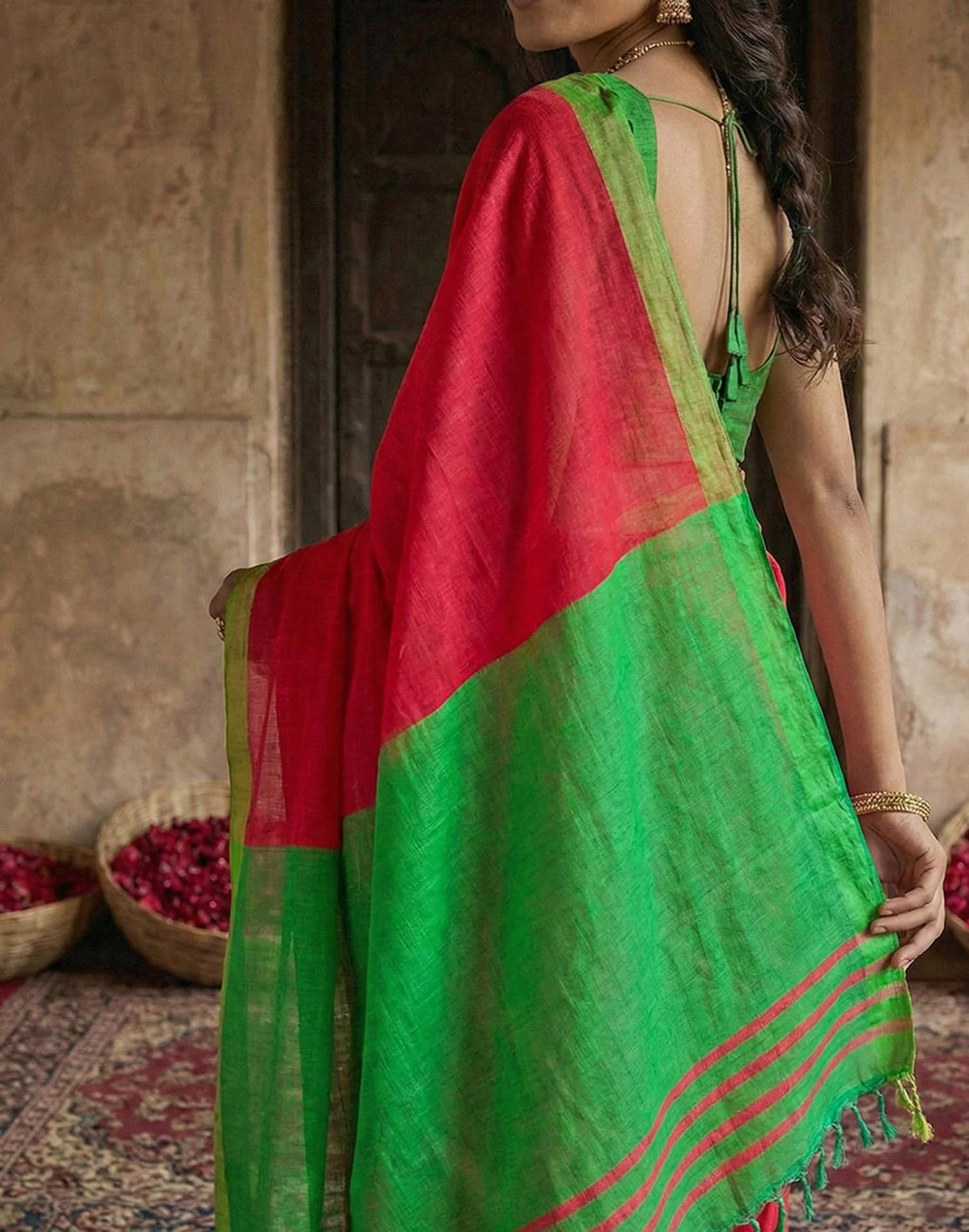 Red Chanderi Cotton Zari Border Woven Saree - Image 5