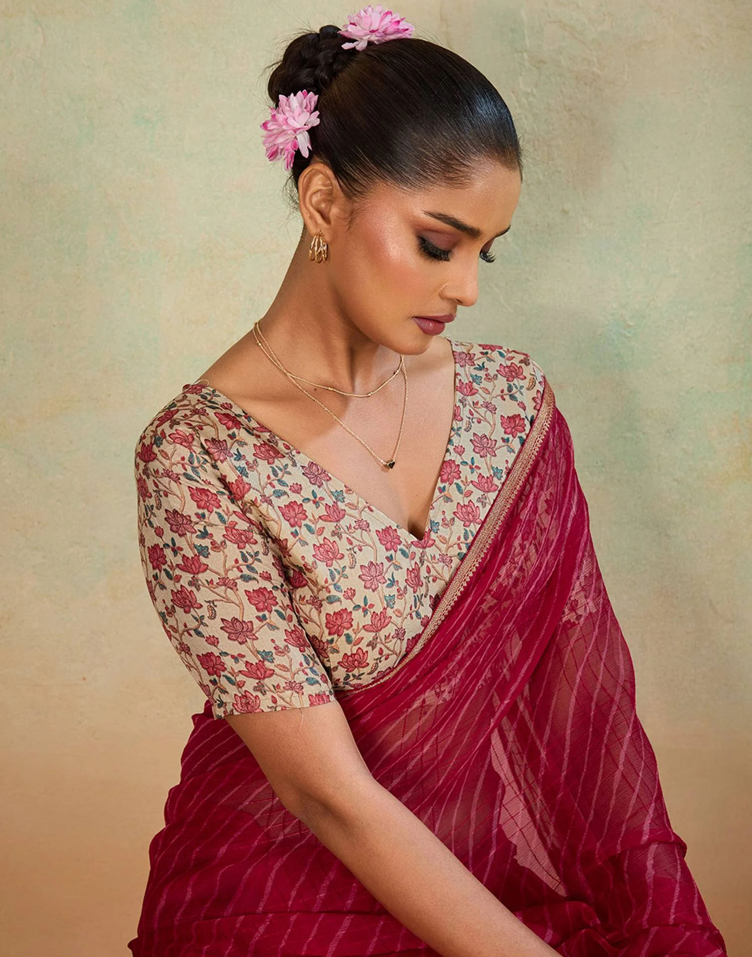 Red Chiffon Laheriya Saree - Image 2