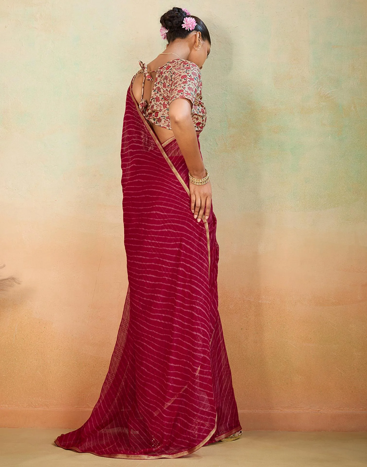 Red Chiffon Laheriya Saree - Image 5