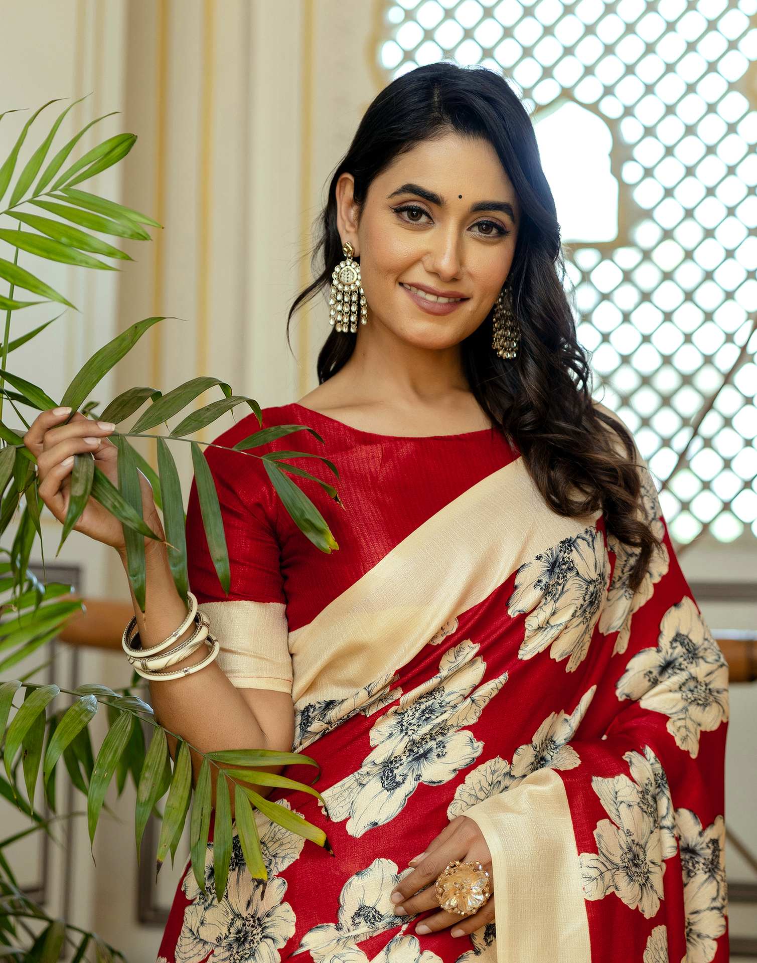 Red Cotton Floral Printed Saree - Image 2