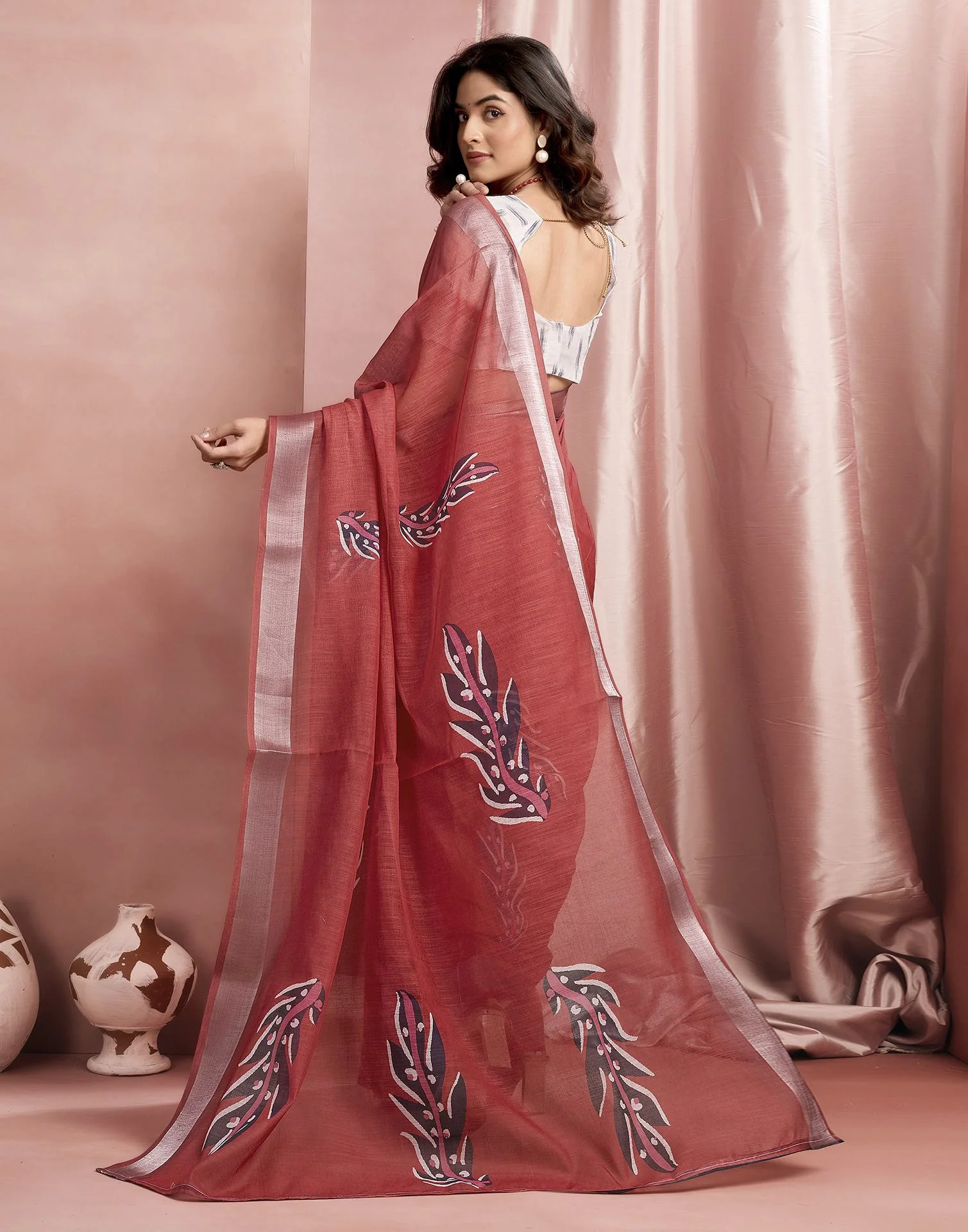 Red Cotton Linen Printed Saree - Image 6