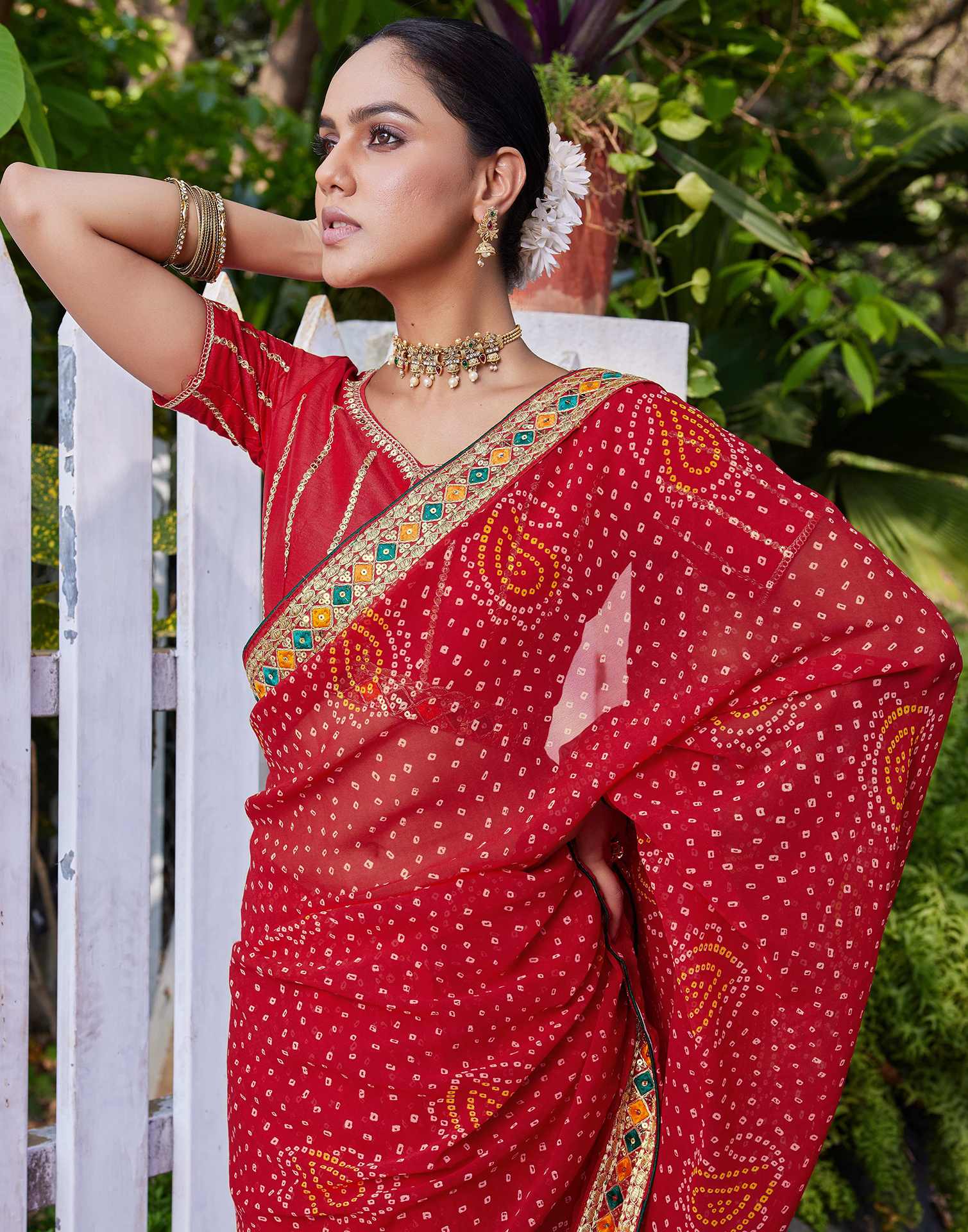 Red Georgette Bandhani Printed Saree - Image 4