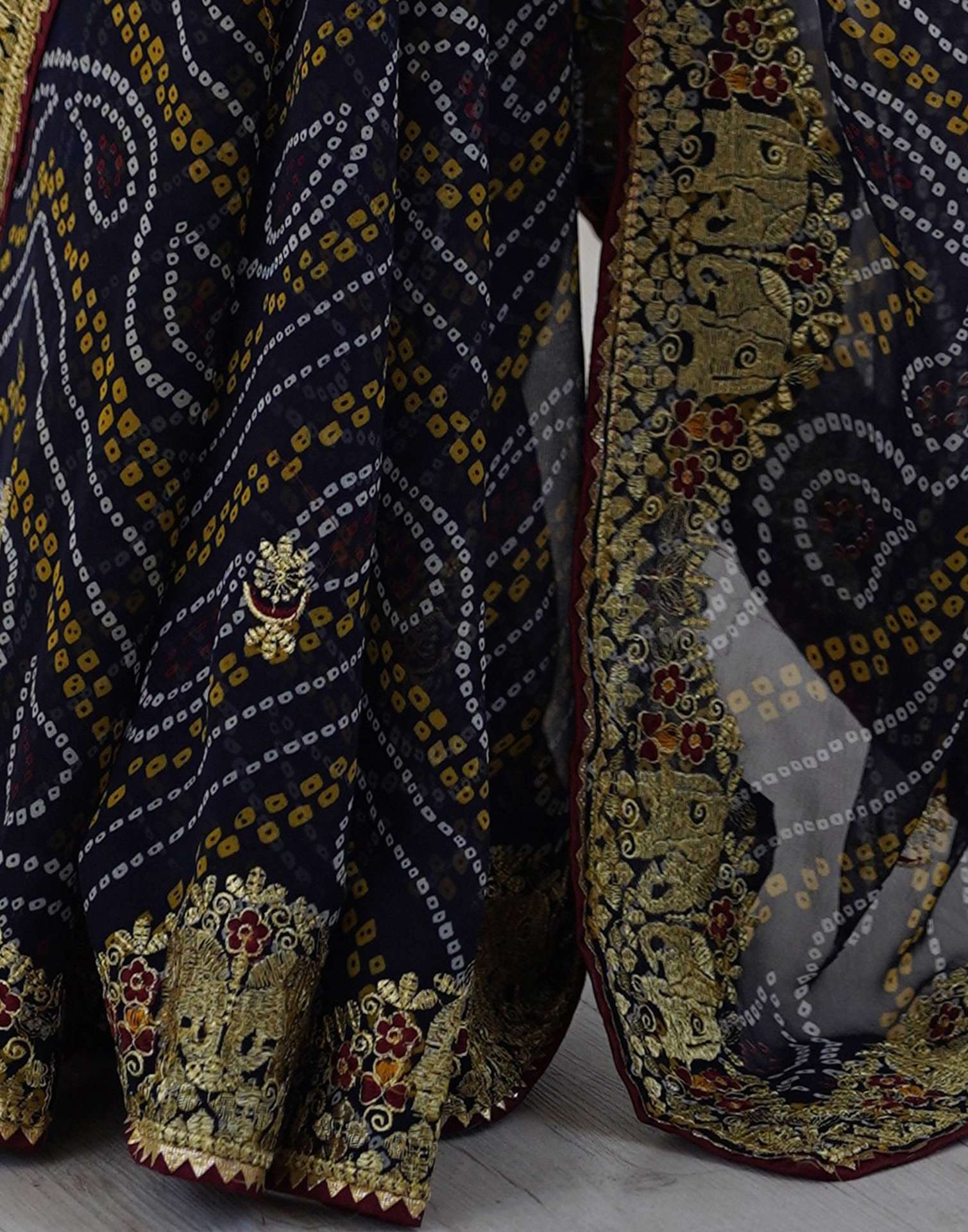 Black Georgette Lace Bandhani Saree - Image 10
