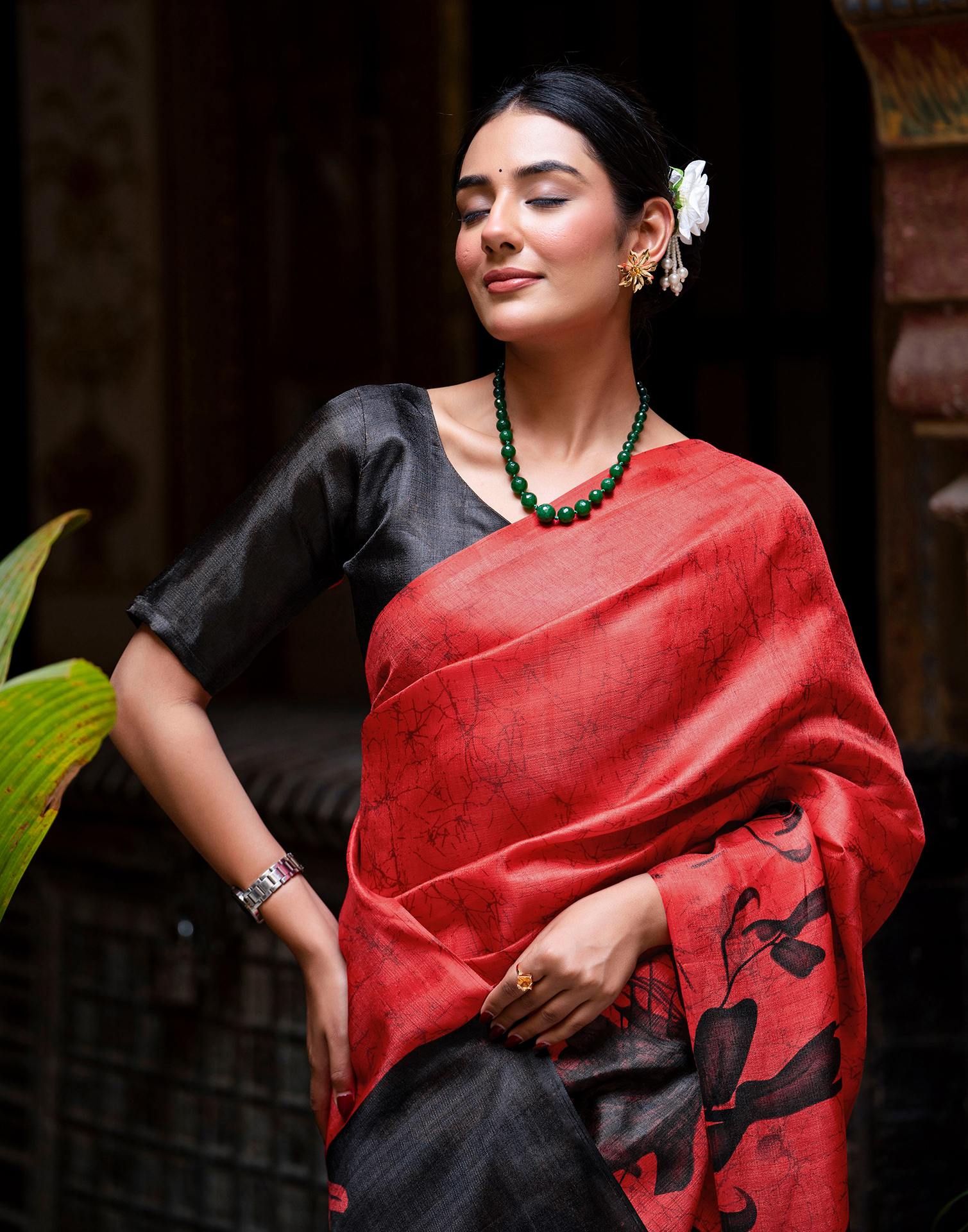 Red Khadi Printed Saree - Image 2
